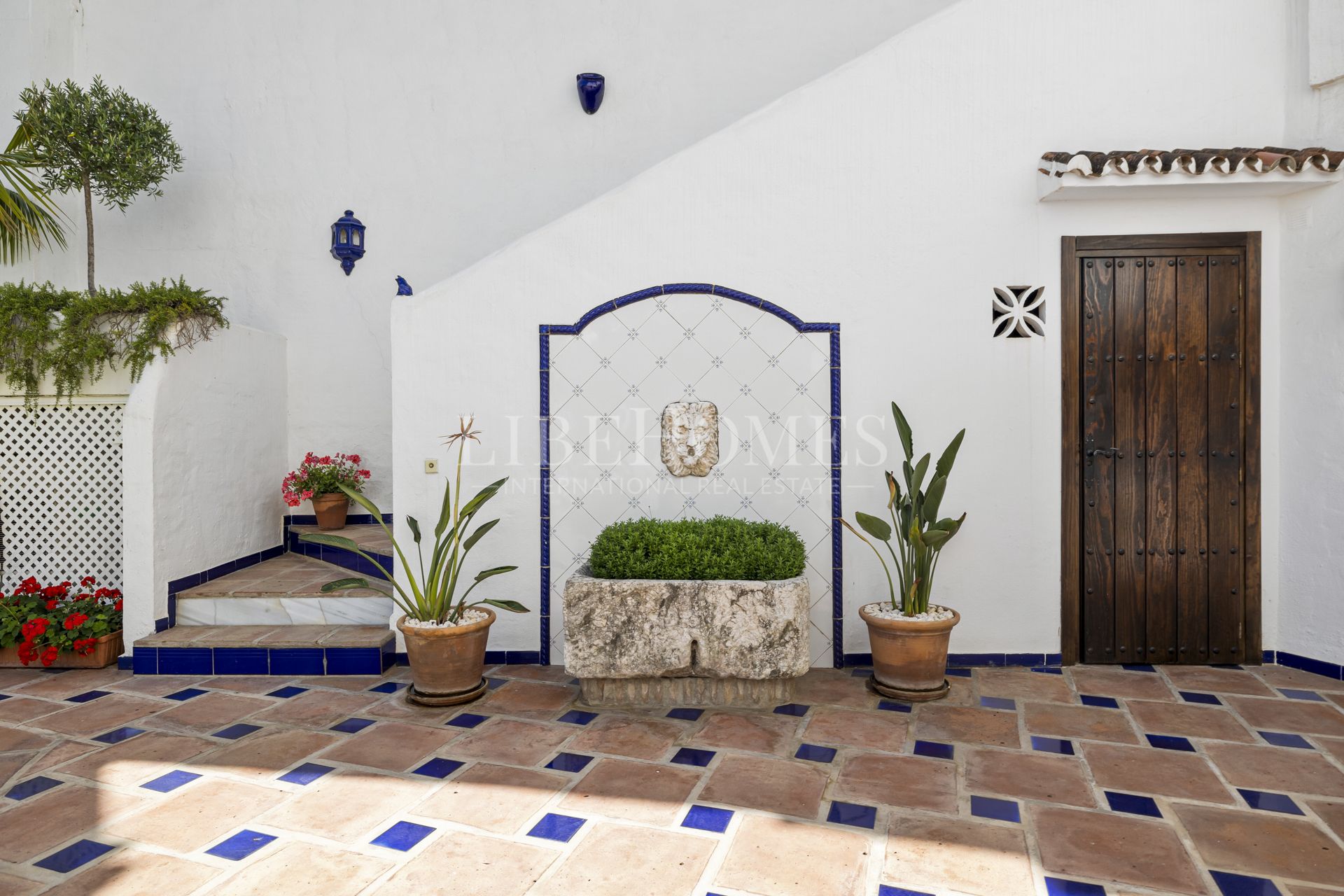 Belle maison mitoyenne, distance de marche au port de Puerto Banús