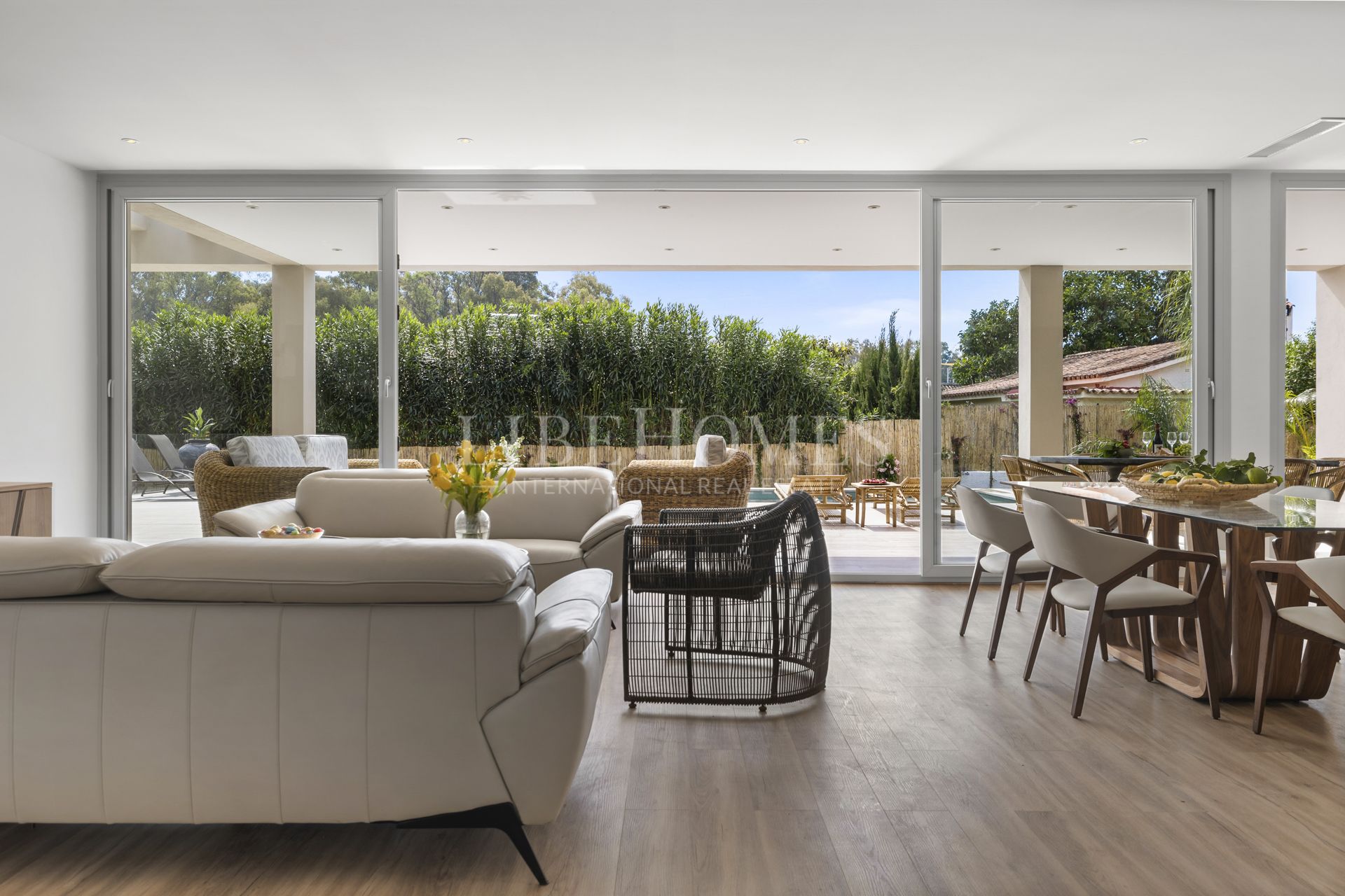 New villa, 2 minutes walk to beach, San Pedro de Alcantara, Marbella