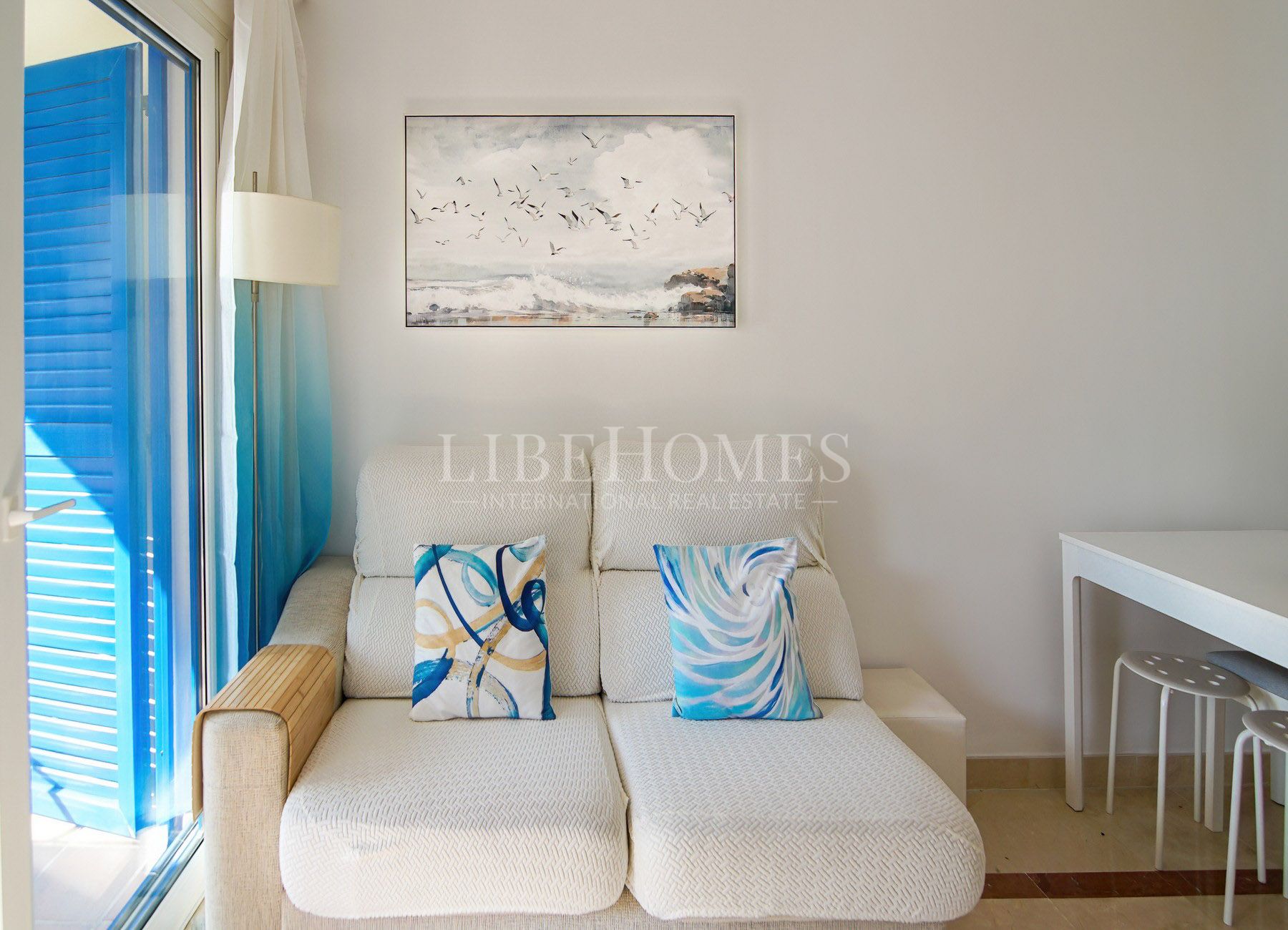 Beachfront apartment, terrace facing the sea, La Noria, Sabinillas