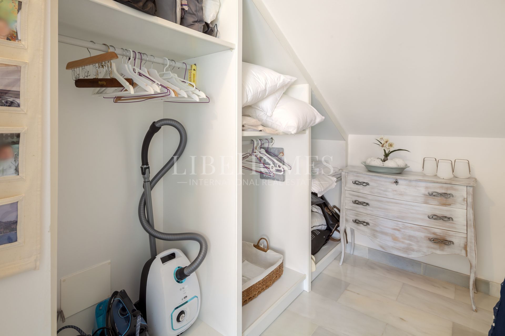 Beachfront townhouse in El Saladillo beach, New Golden Mile, Estepona