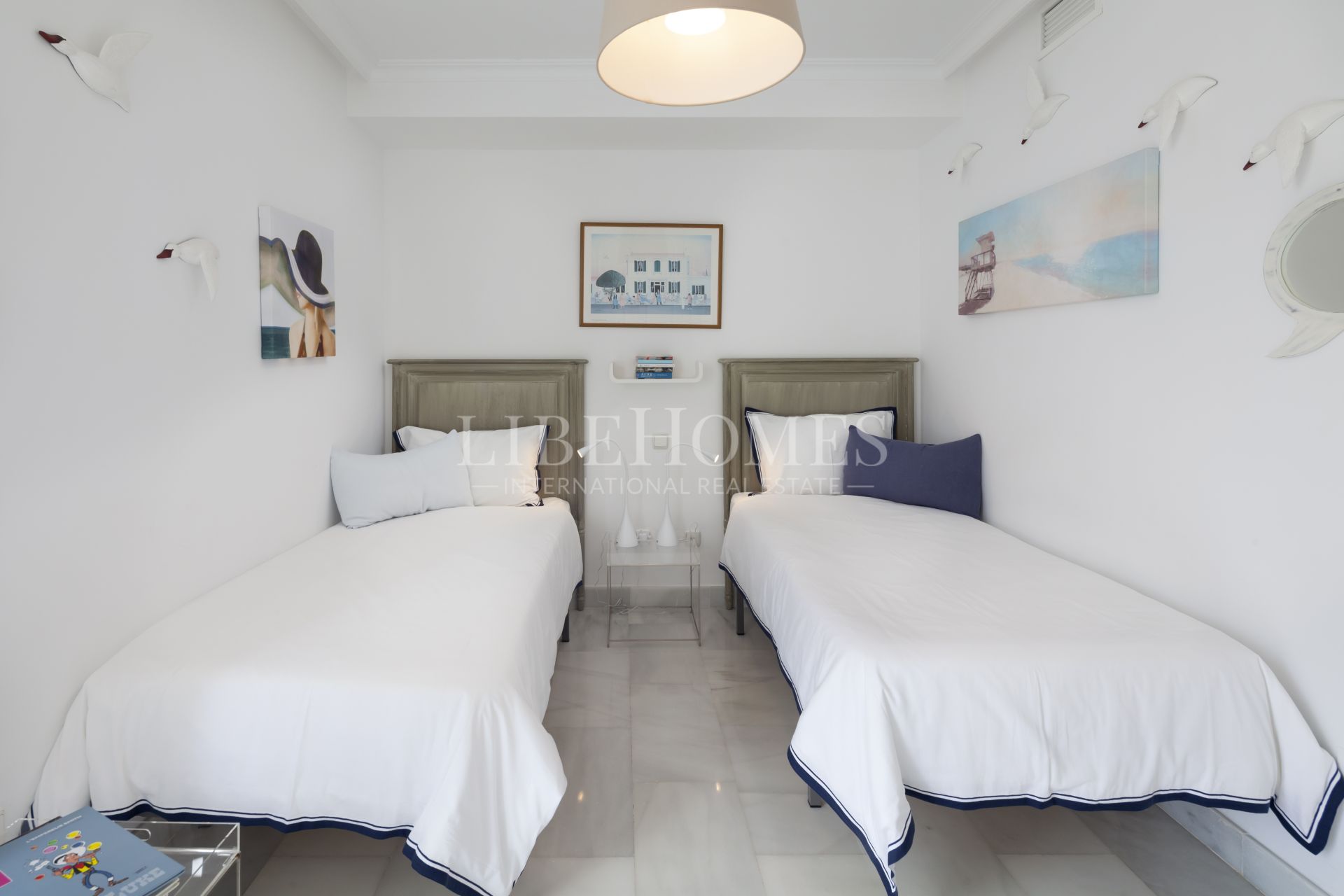 Beachfront townhouse in El Saladillo beach, New Golden Mile, Estepona