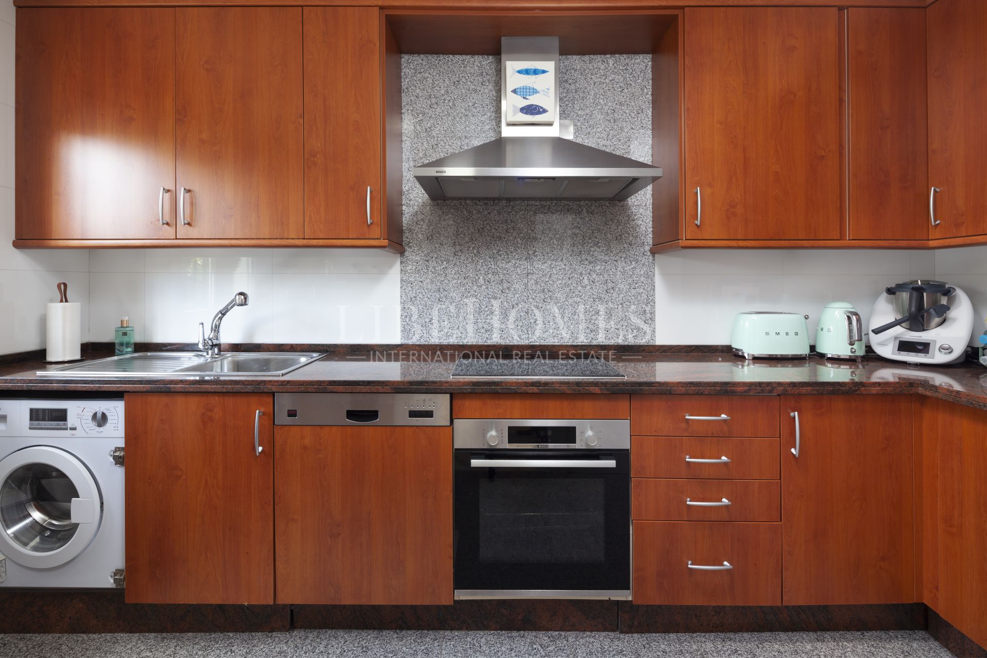 Beachfront townhouse in El Saladillo beach, New Golden Mile, Estepona