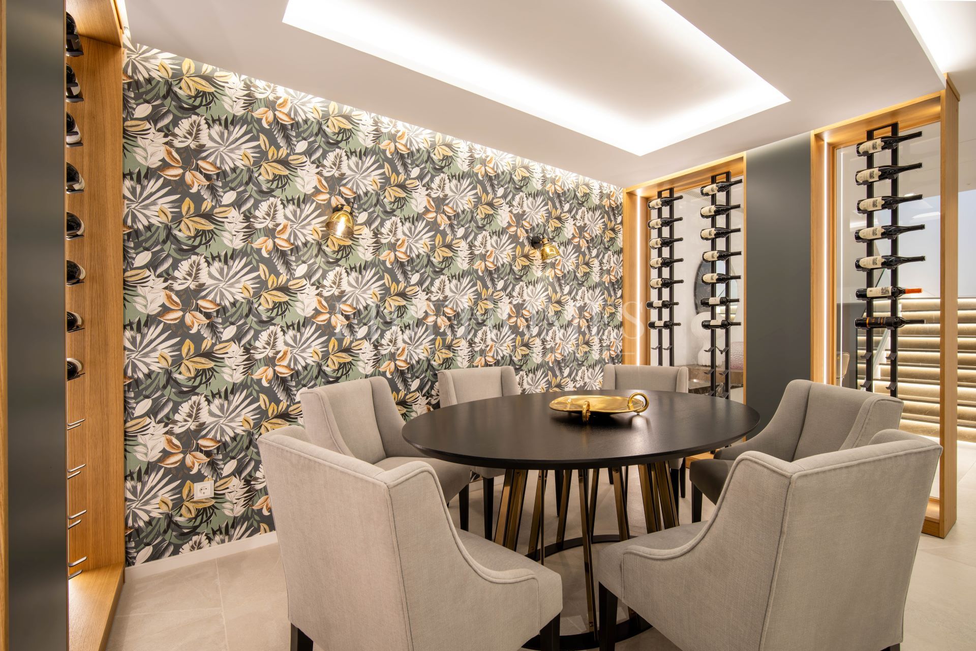 Modern new villa with panoramic sea views in Nueva Andalucía, Marbella