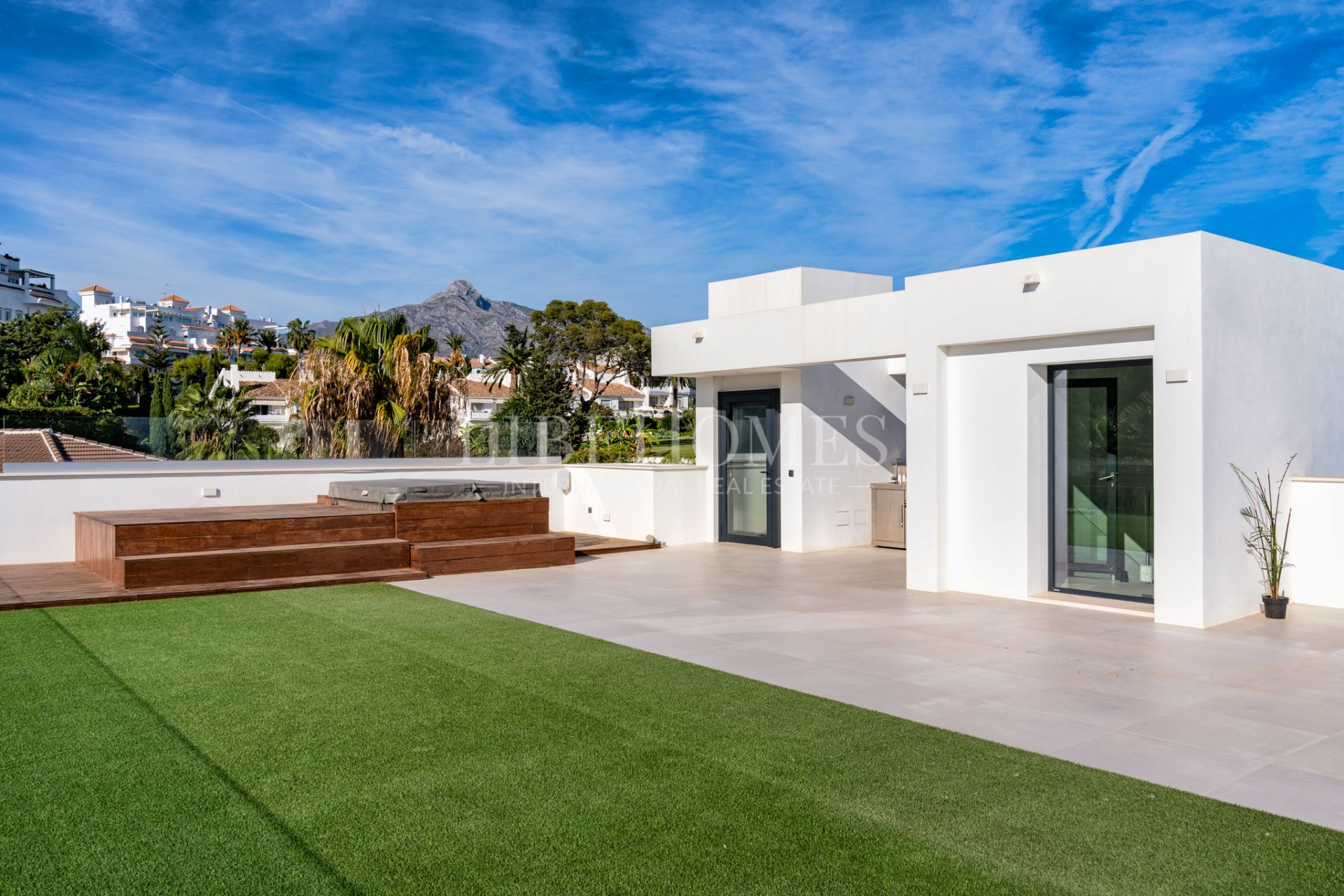 Villa en venta en Marbella Puerto Banús