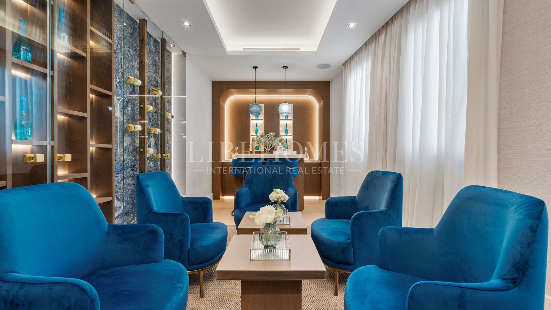 Luxury villa, frontline of Los Naranjos Golf, Nueva Andalucía, Marbella