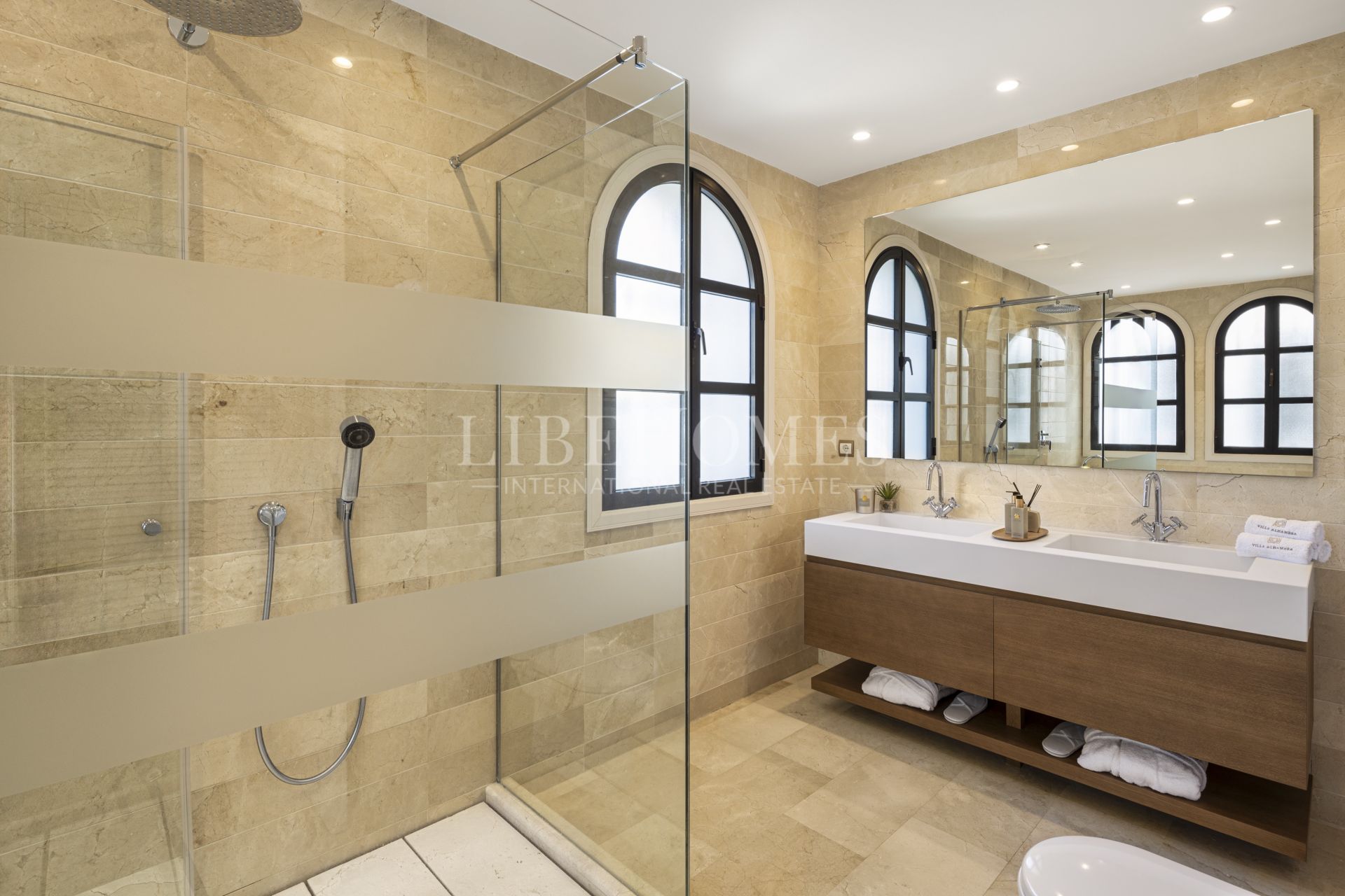 Villa somptueuse unique à Aloha Golf Nueva Andalucía, Marbella