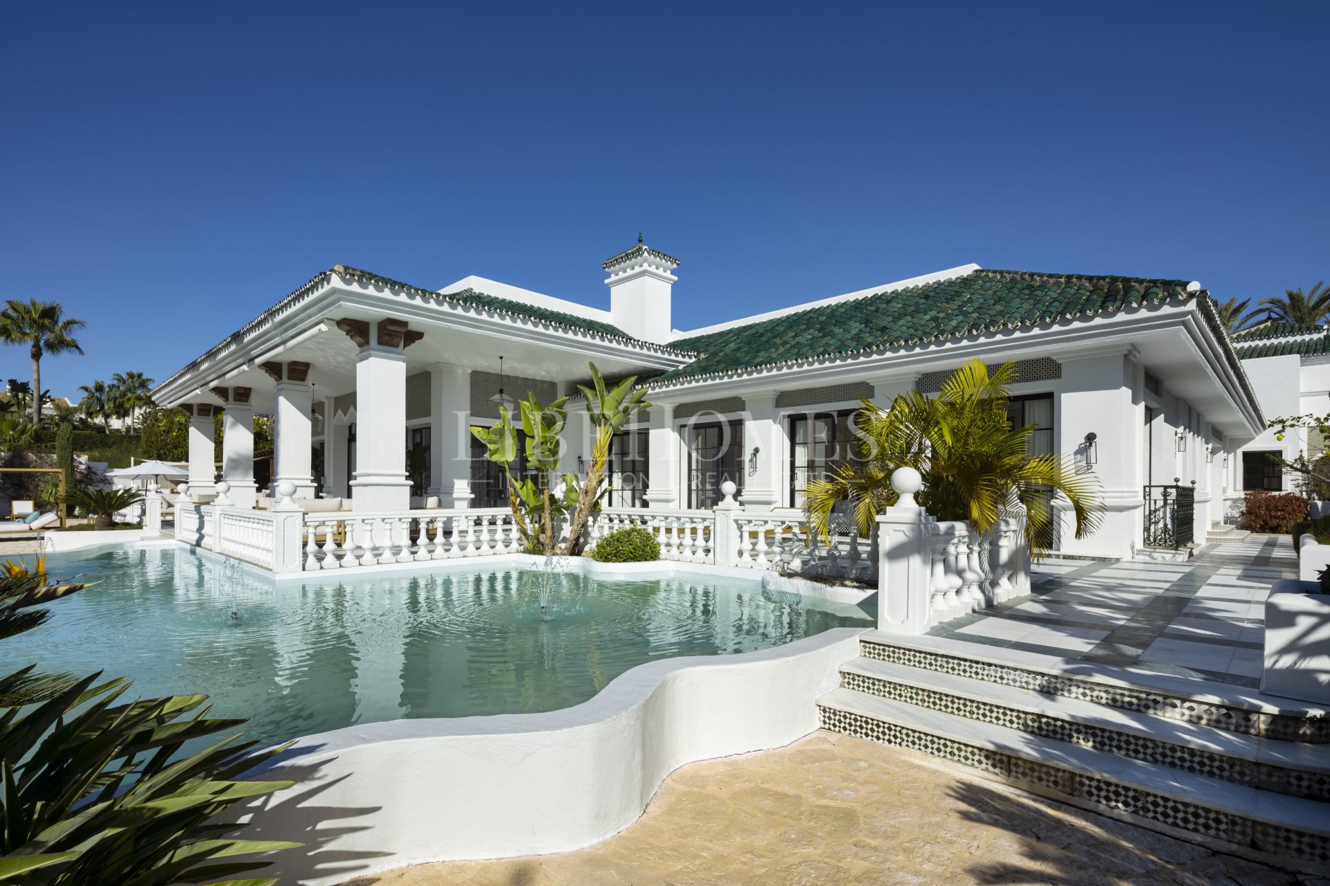 Villa somptueuse unique à Aloha Golf Nueva Andalucía, Marbella