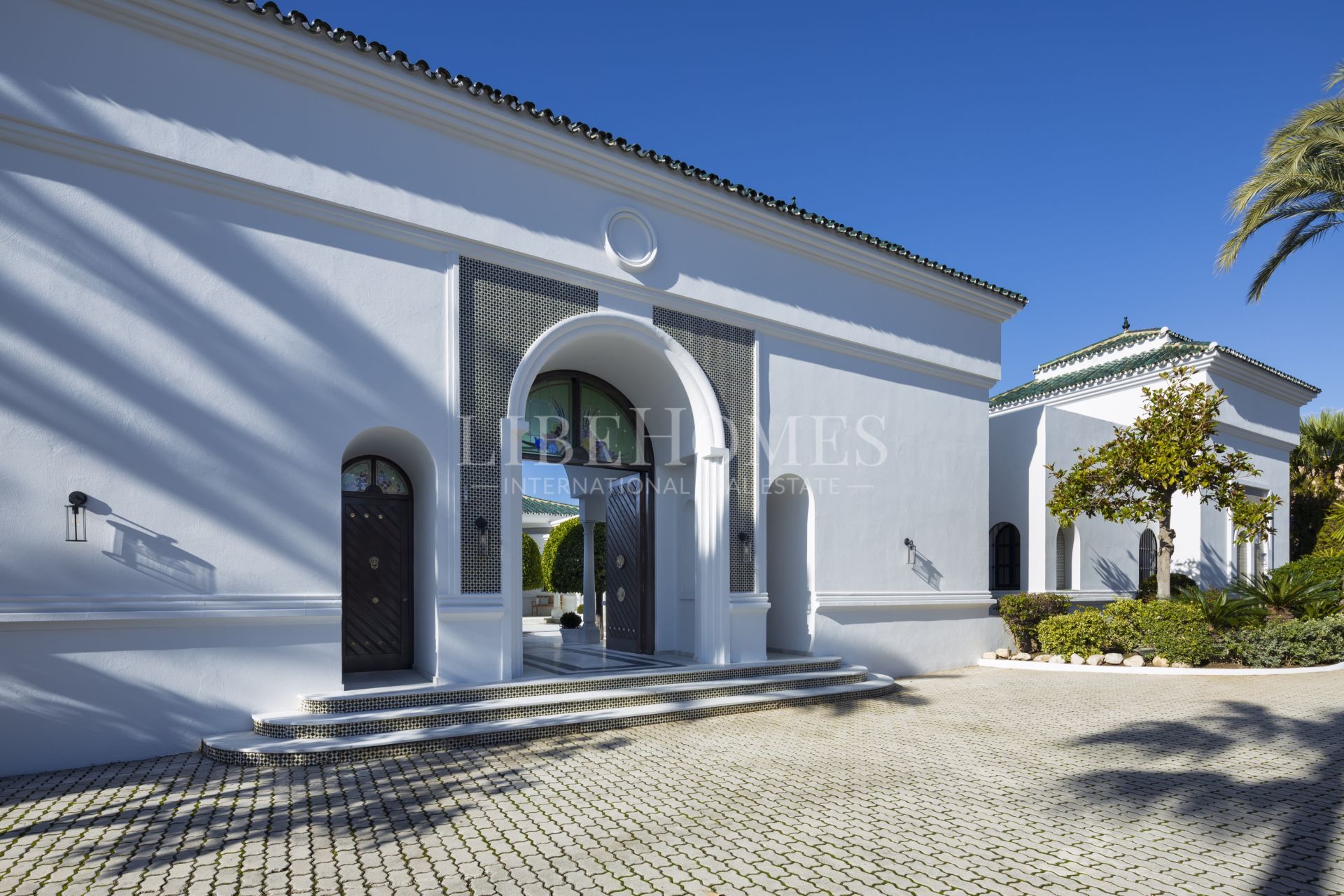 Villa somptueuse unique à Aloha Golf Nueva Andalucía, Marbella