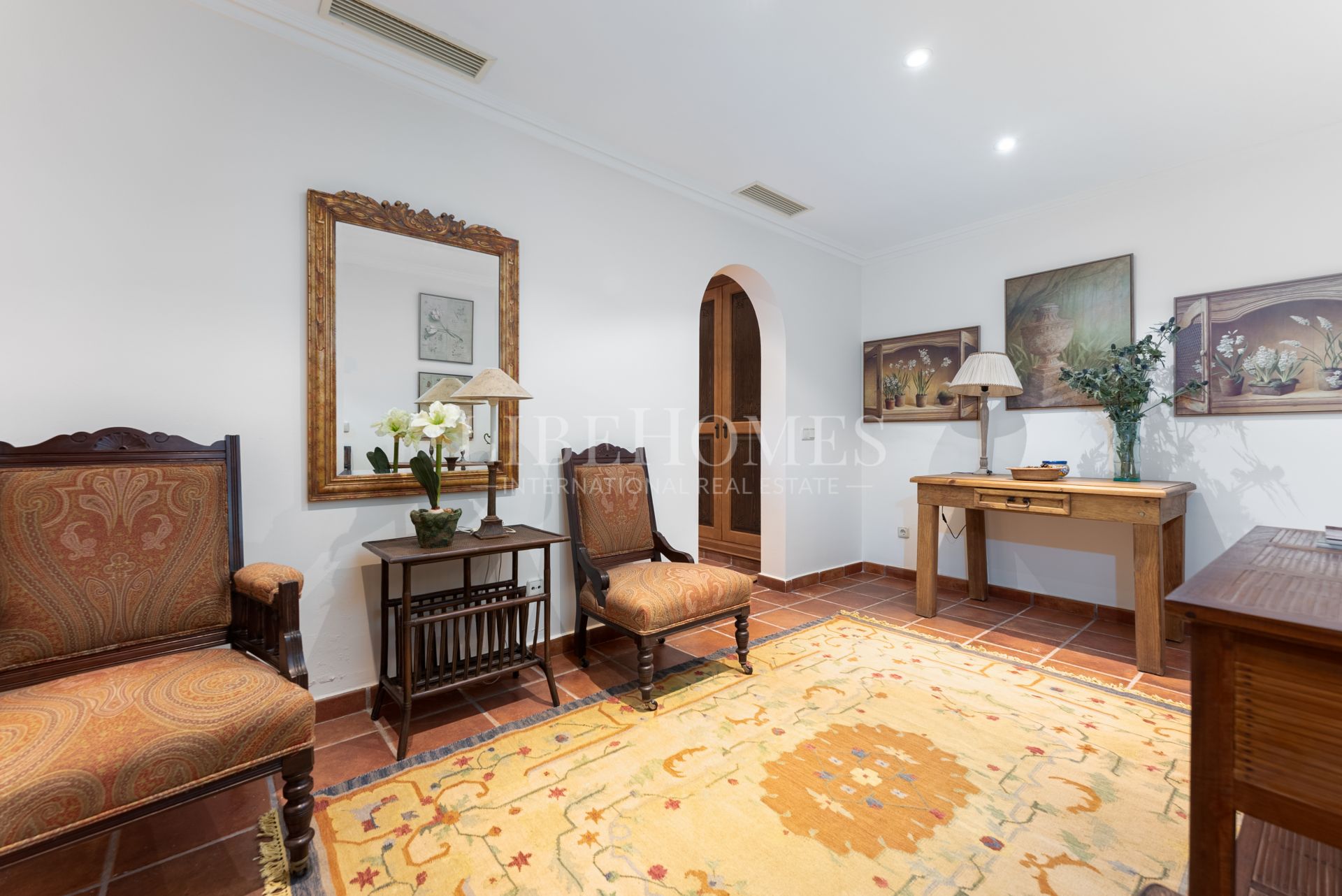 Preciosa villa de estilo tradicional andaluz en La Quinta, Benahavis