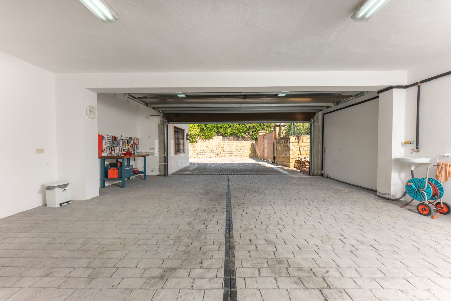 Preciosa villa de estilo tradicional andaluz en La Quinta, Benahavis