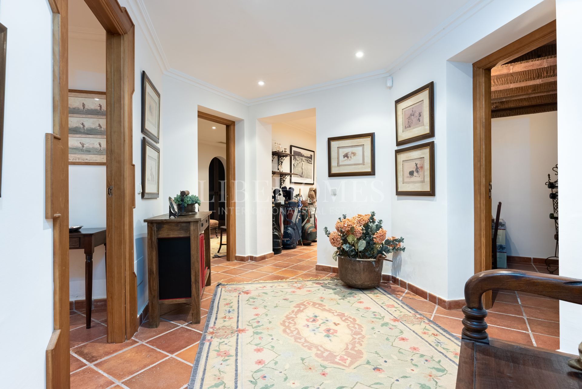 Preciosa villa de estilo tradicional andaluz en La Quinta, Benahavis