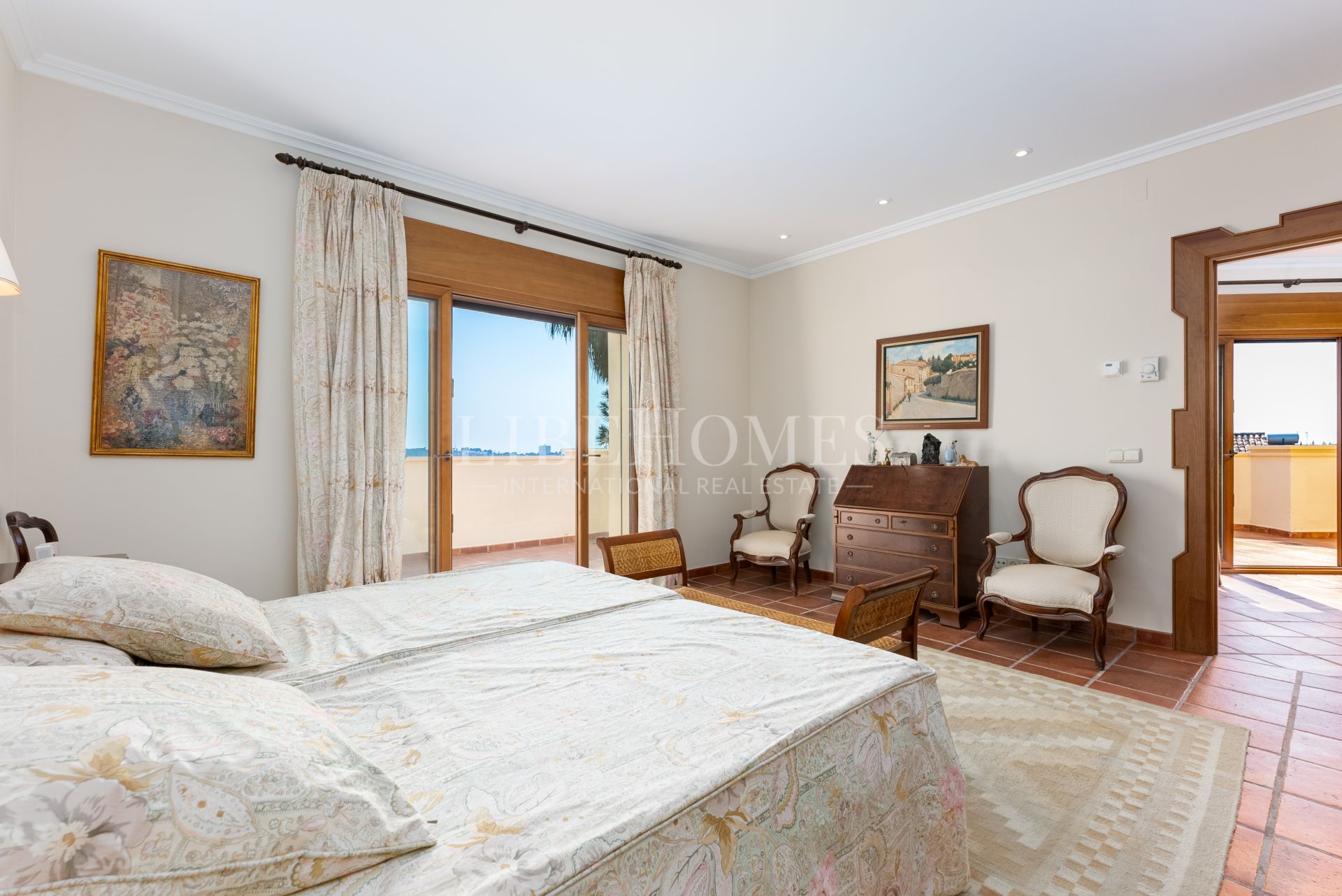 Preciosa villa de estilo tradicional andaluz en La Quinta, Benahavis