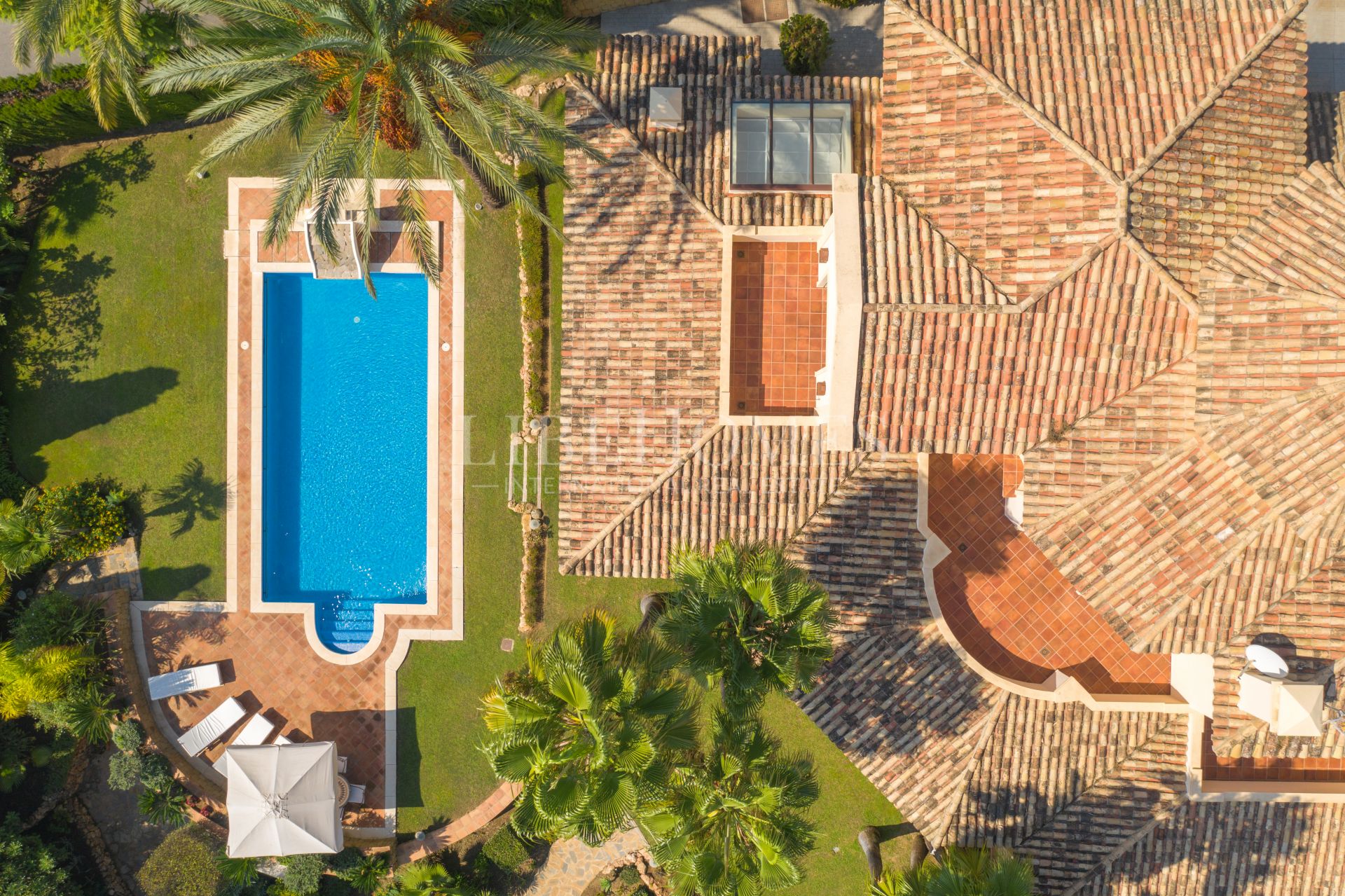 Preciosa villa de estilo tradicional andaluz en La Quinta, Benahavis