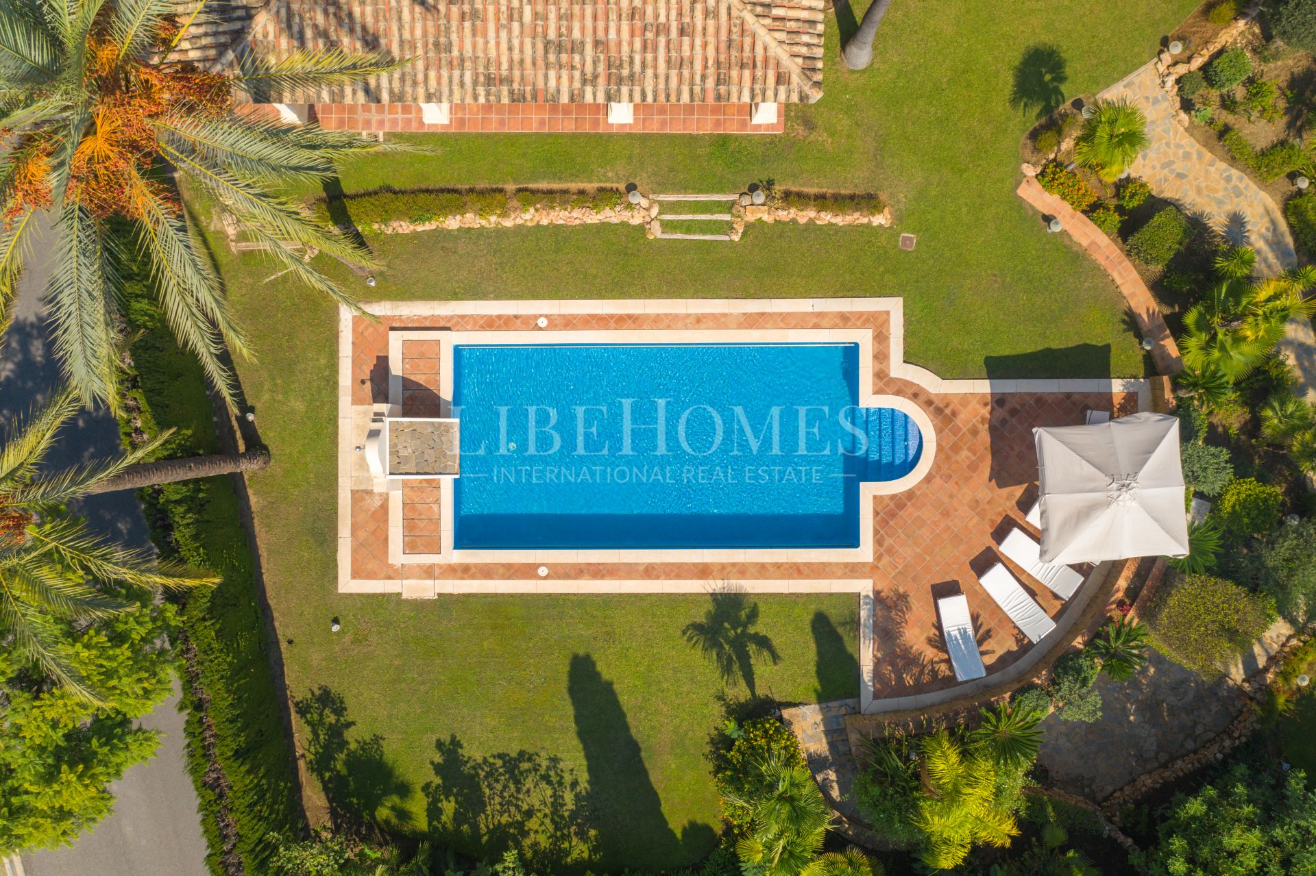 Preciosa villa de estilo tradicional andaluz en La Quinta, Benahavis