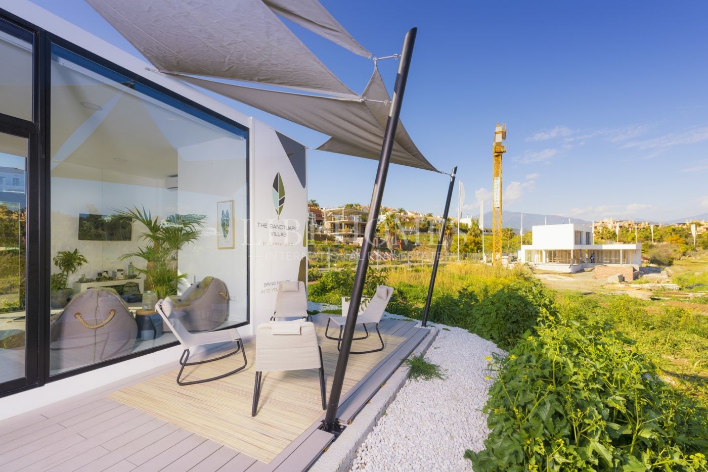 Modern villas in El Campanario Golf area, New Golden Mile, Estepona