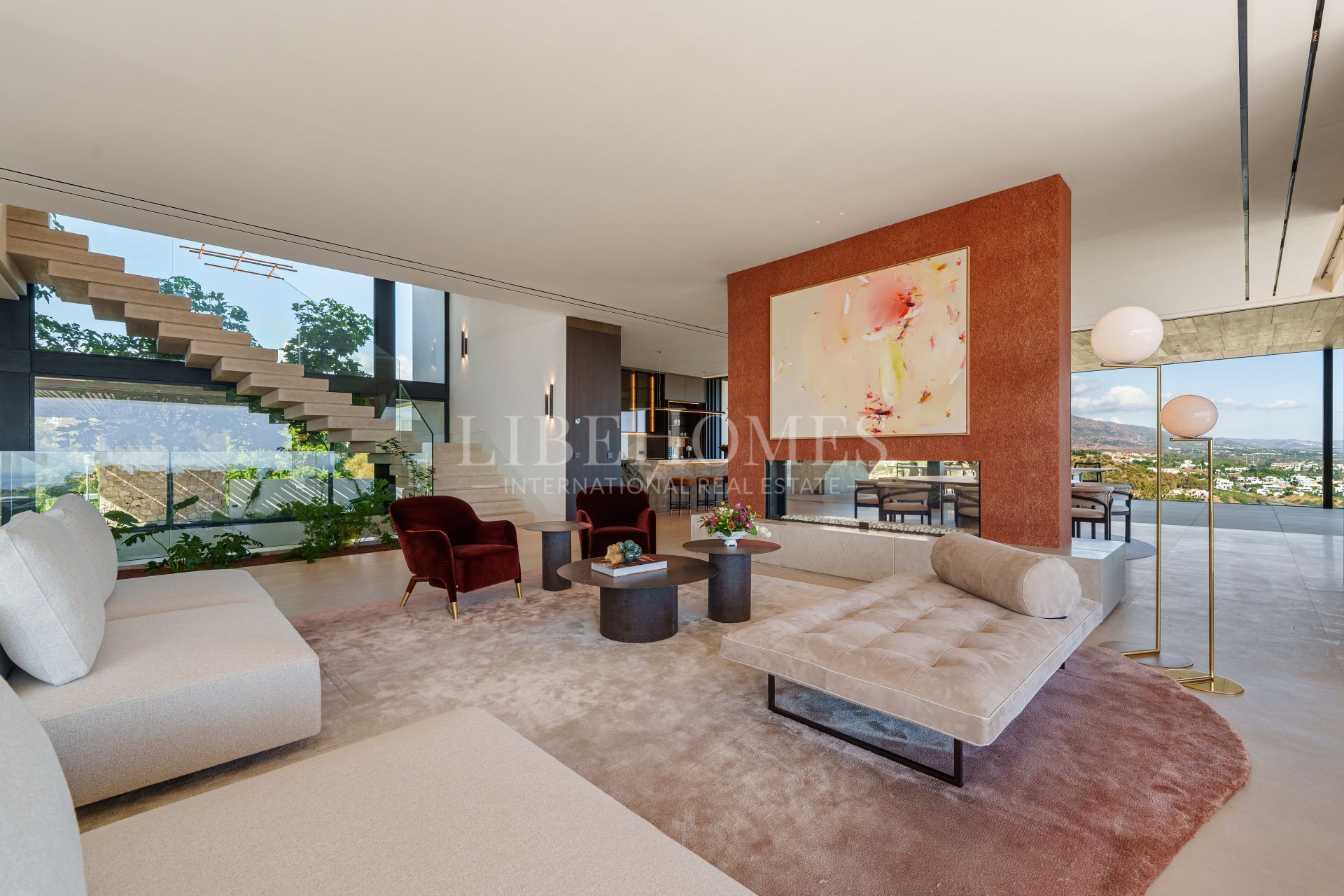 Villa de lujo con vistas panorámicas al mar en El Herrojo, Benahavís