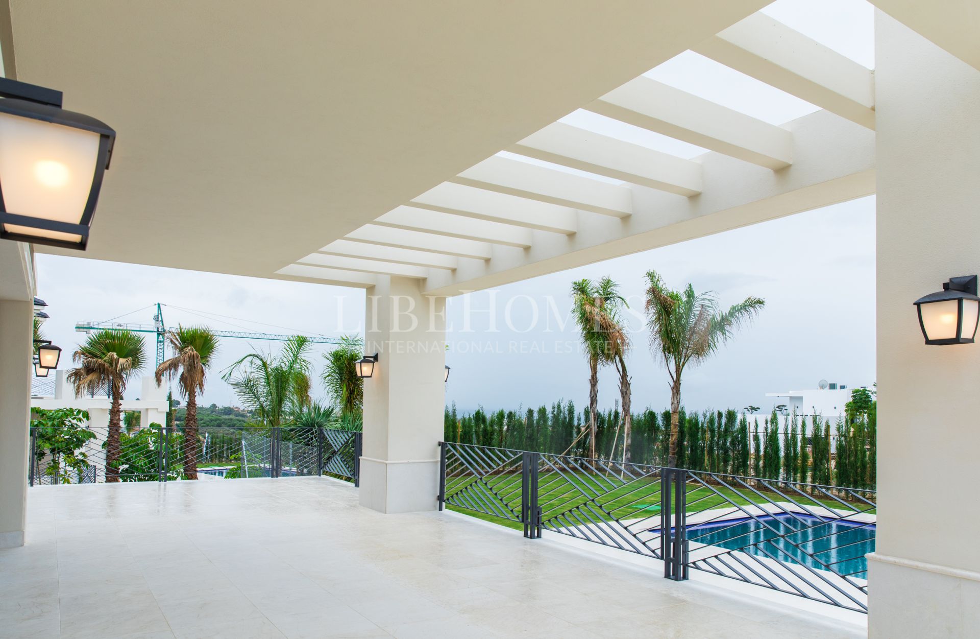 New villa, already built in Los Flamingos Golf, Benahavis