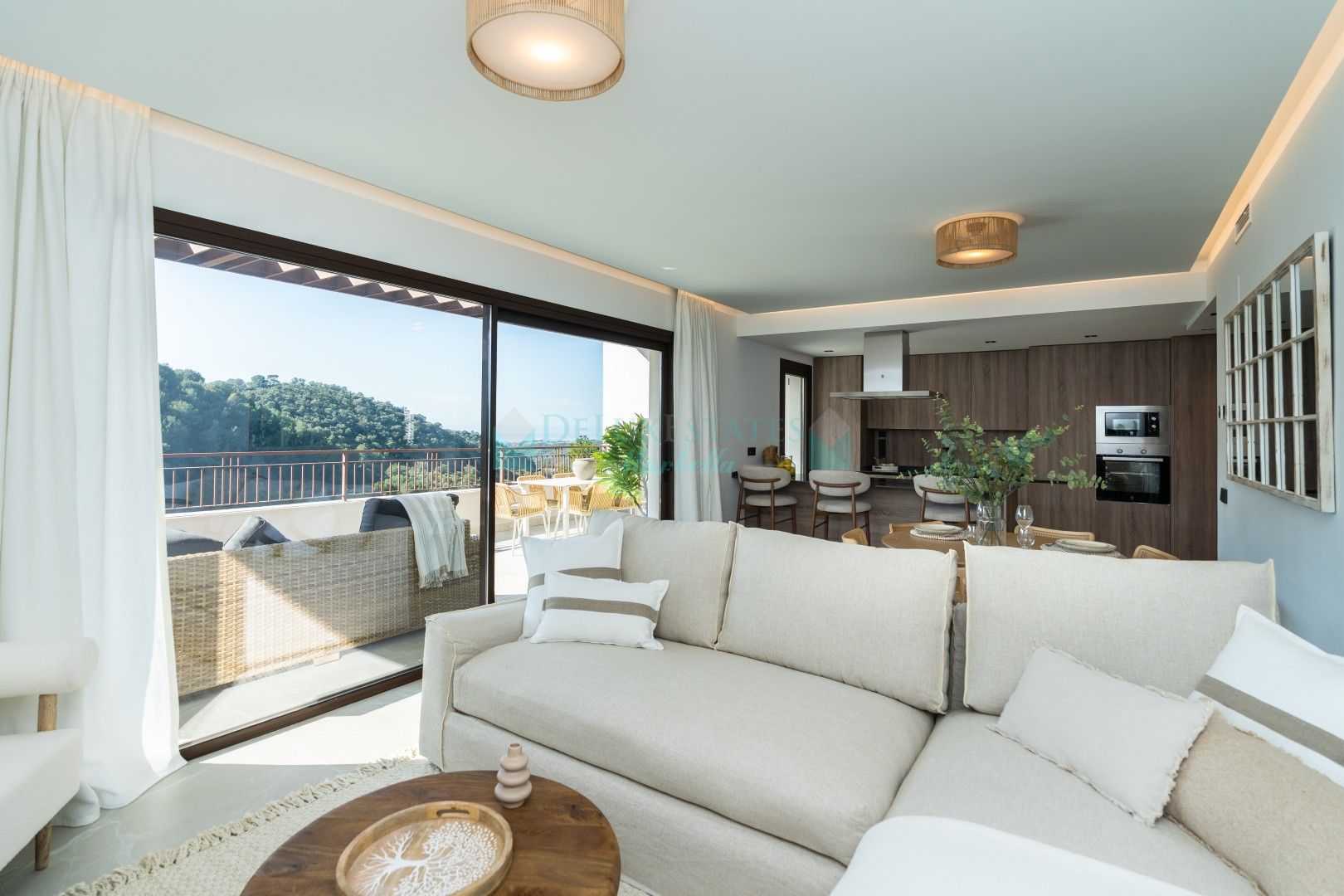 Property development Almazara Gardens, Istan
