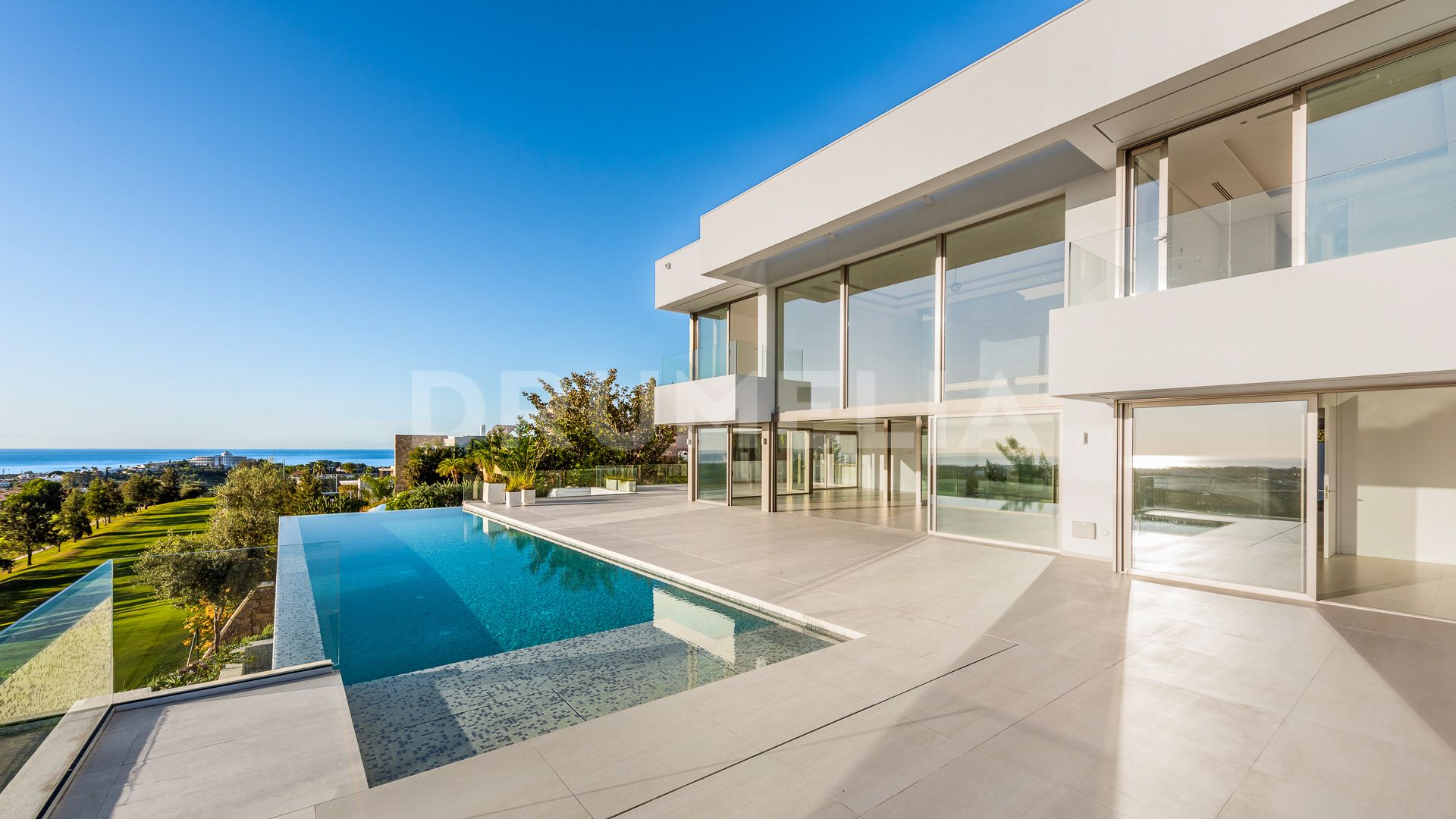 Ultramodern New Villa With Panoramic Sea Views in La Alqueria
