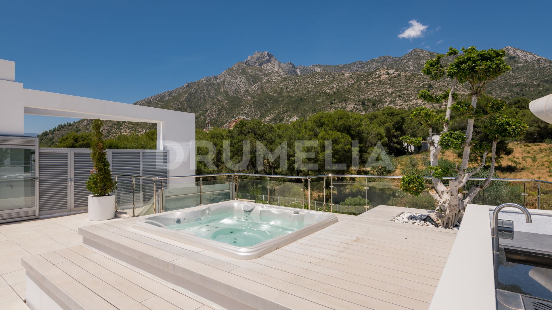 Semi Detached House for sale in Sierra Blanca, Marbella Golden Mile