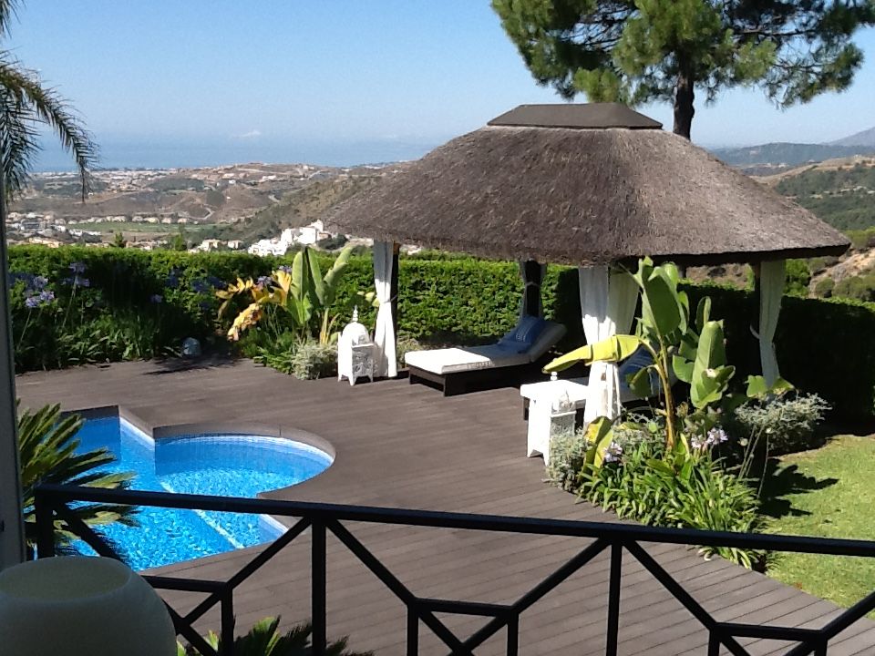 6 bedroom villa with sea views for sale in El Madroñal