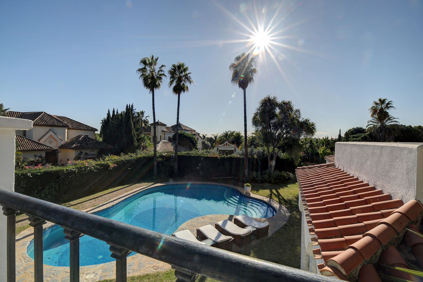 Luxury mansion situated in Atalaya de Rio Verde
