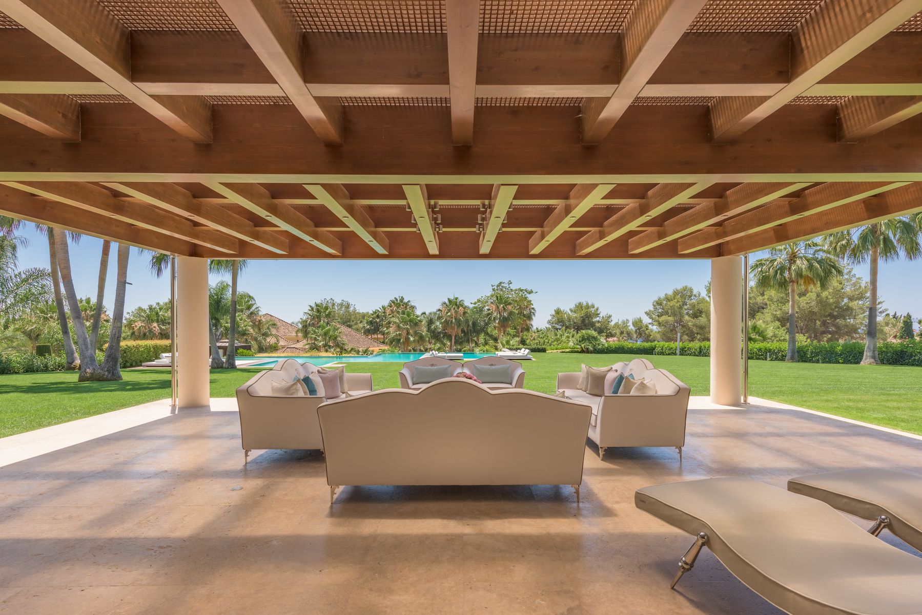 Luxury house in an exclusive area