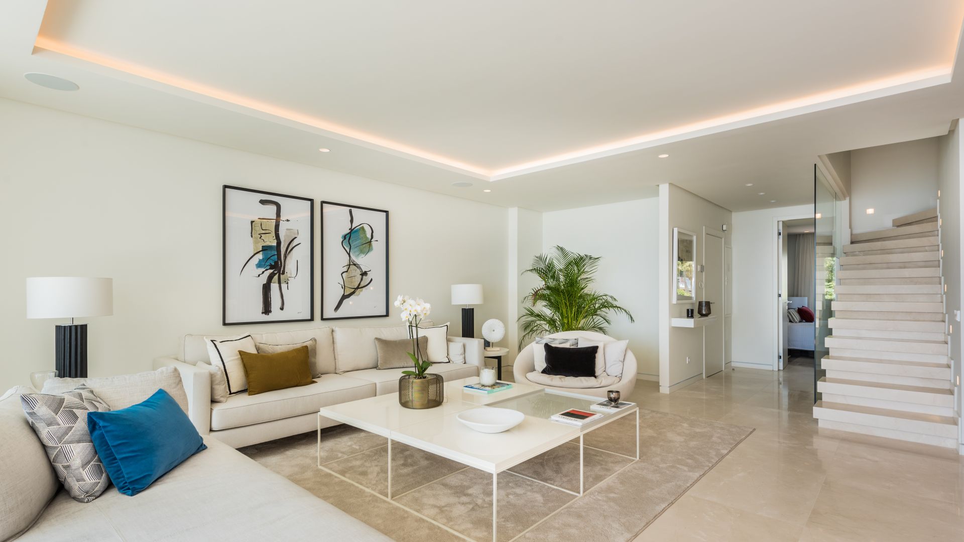 Frontline Duplex Penthouse for sale in Puente Romano