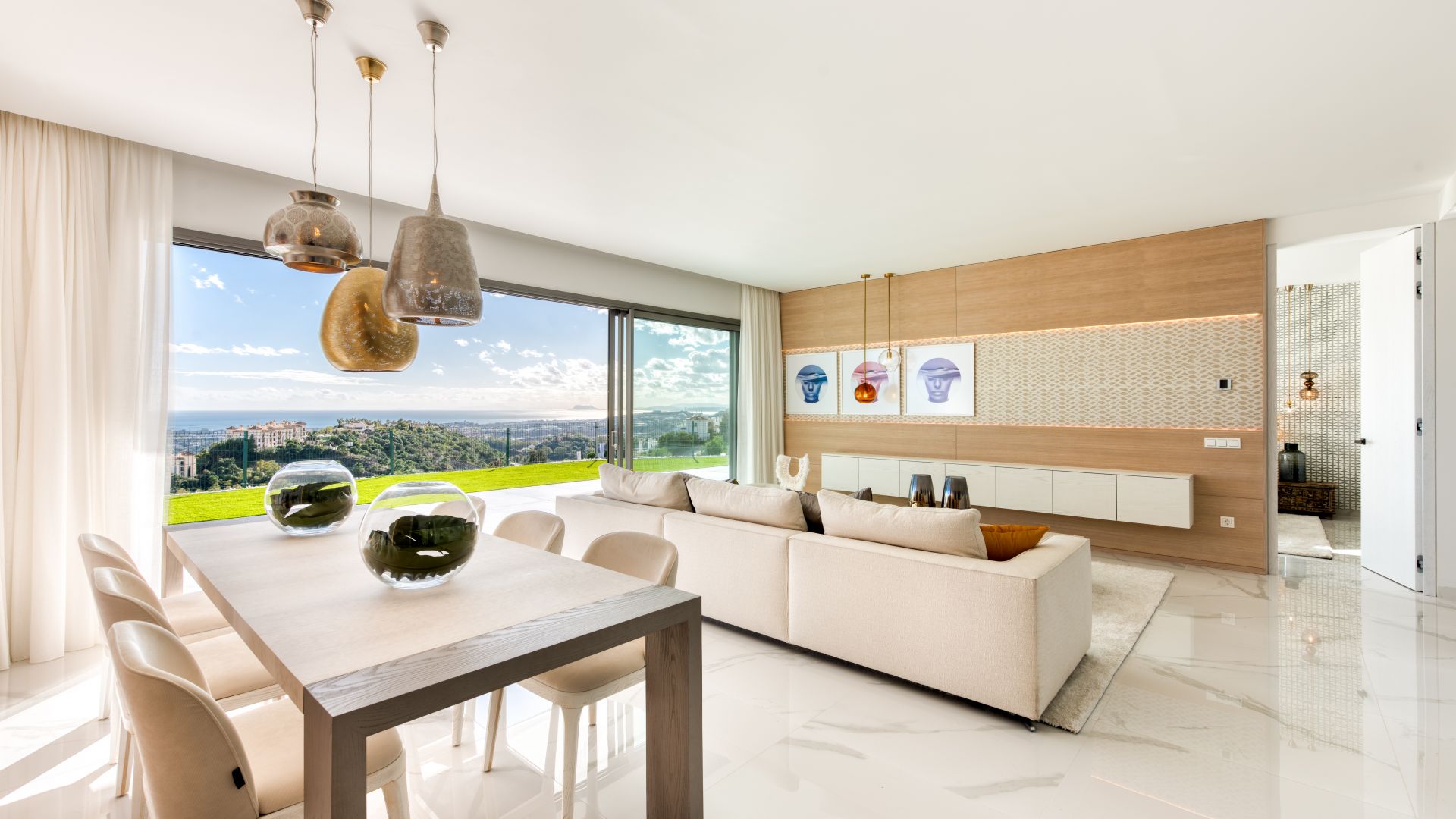 New project of contemporary apartments and penthouses in La Quinta