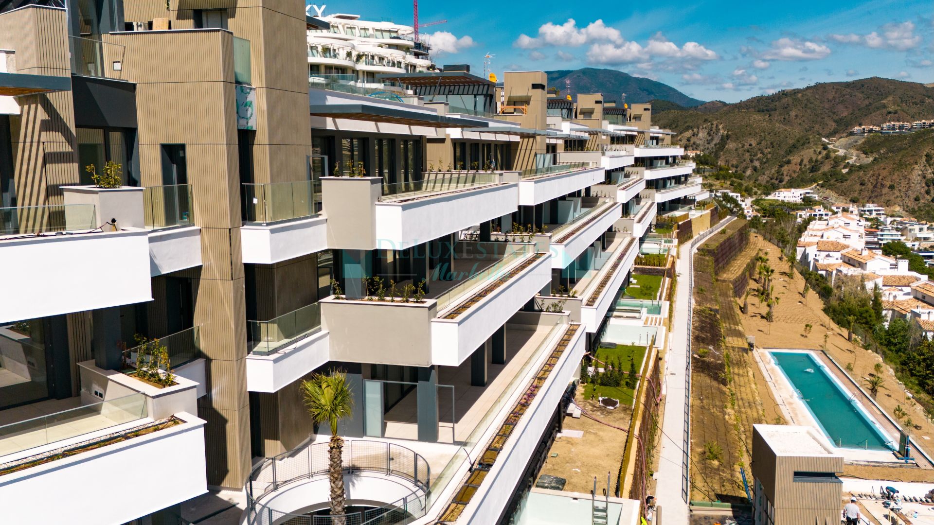 Ground Floor Apartment for sale in La Quinta Golf, Benahavis