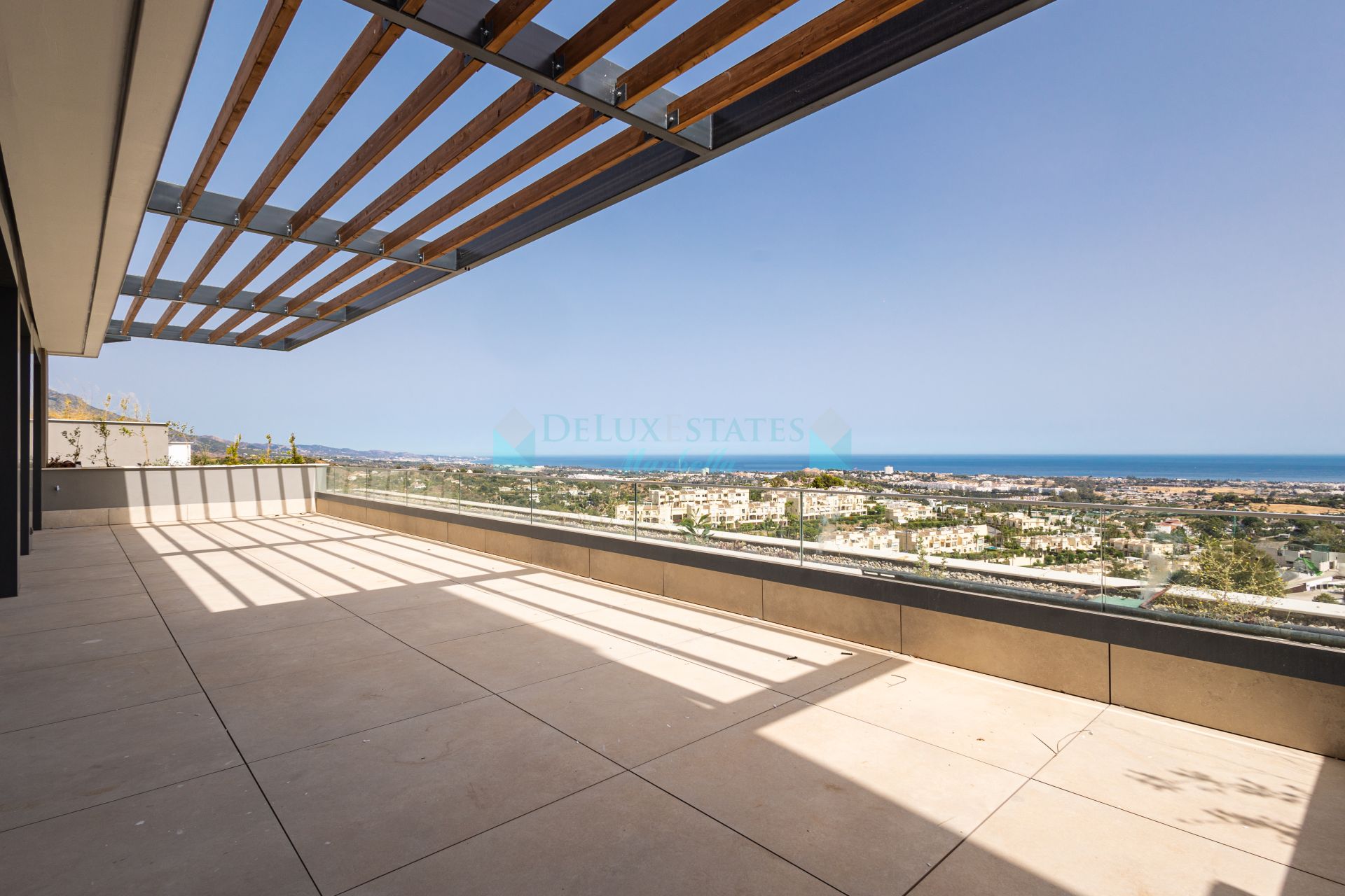 Penthouse for sale in La Quinta Golf, Benahavis