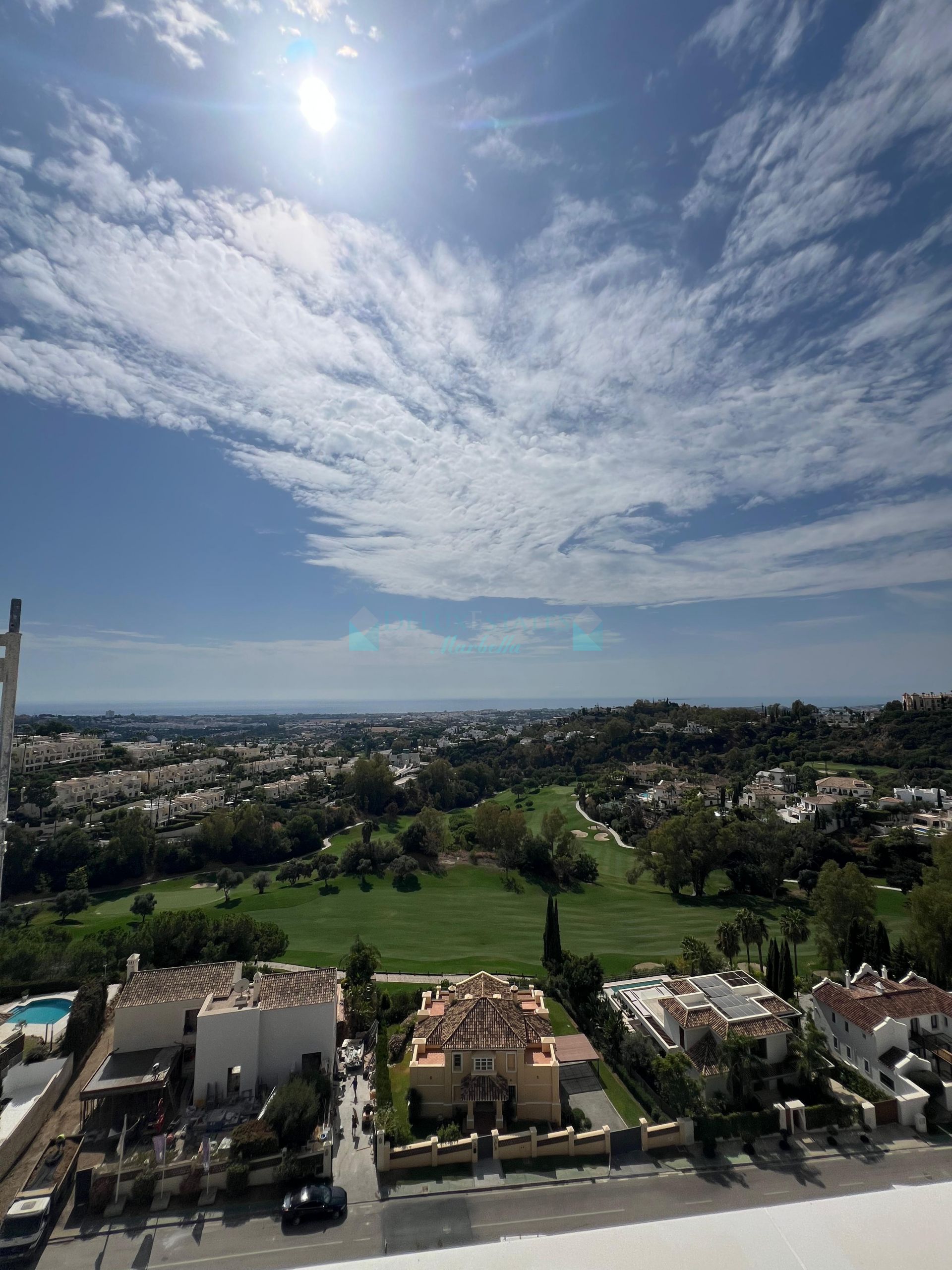 Penthouse for sale in La Quinta Golf, Benahavis