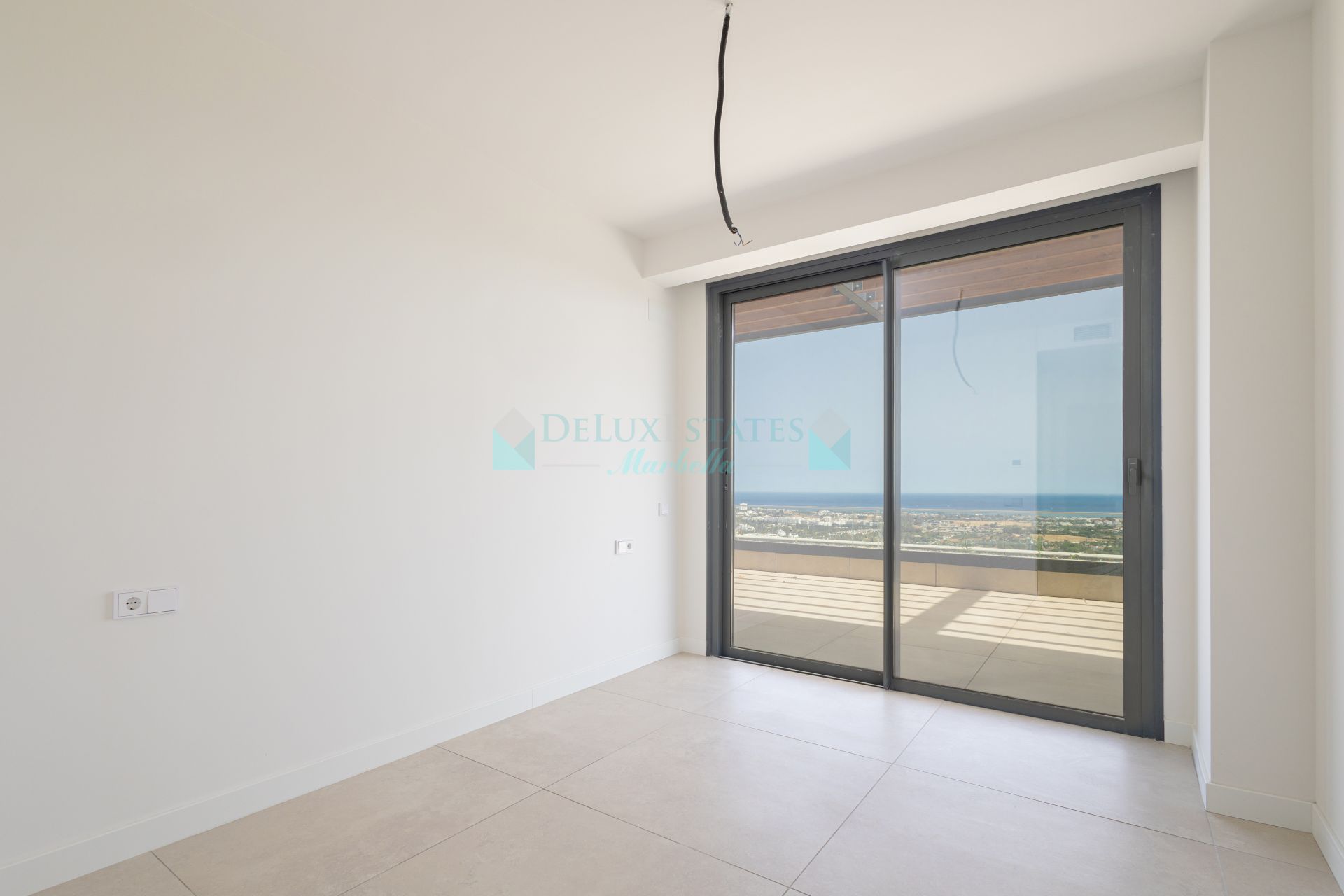 Penthouse for sale in La Quinta Golf, Benahavis