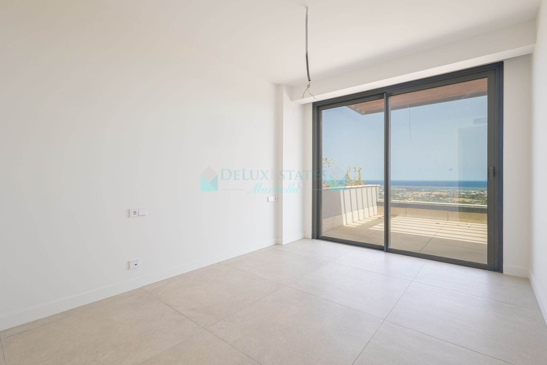 Penthouse for sale in La Quinta Golf, Benahavis