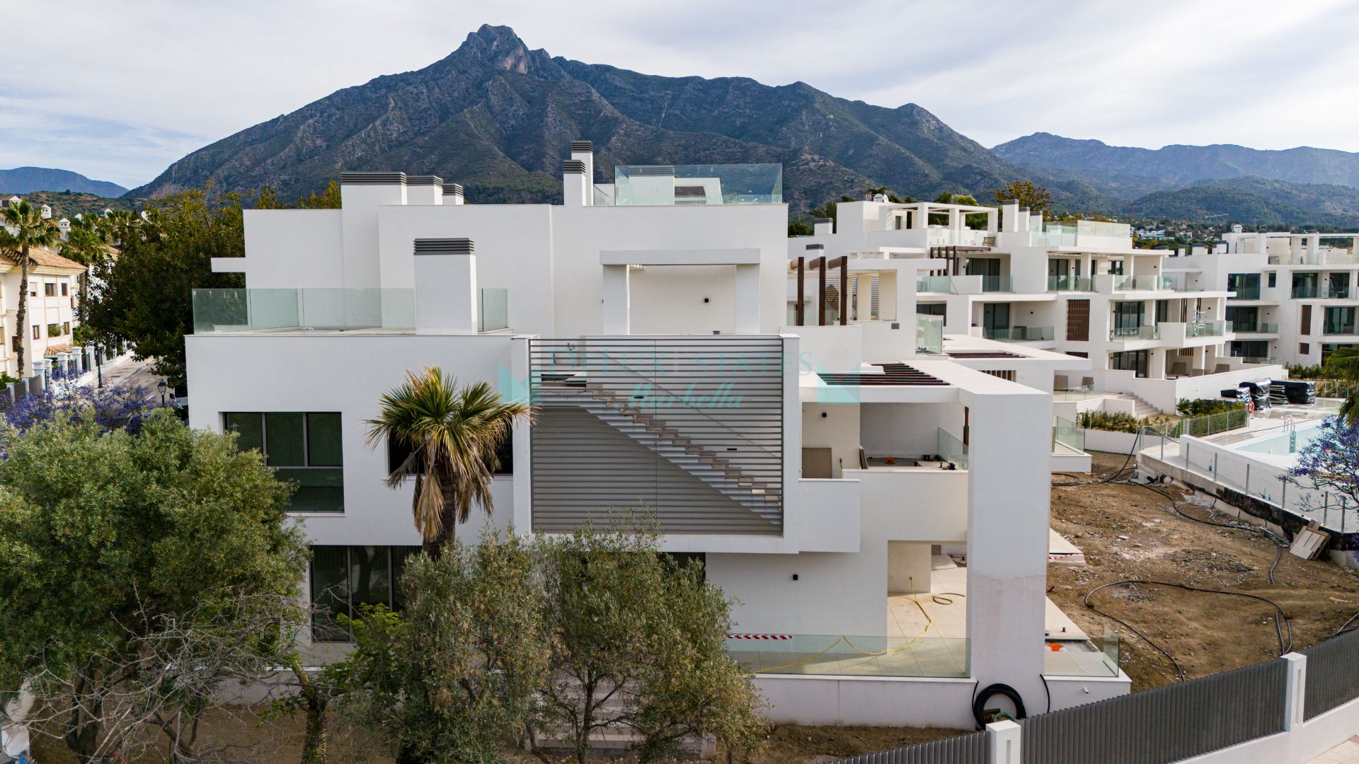 Duplex Penthouse for sale in Señorio de Marbella, Marbella Golden Mile