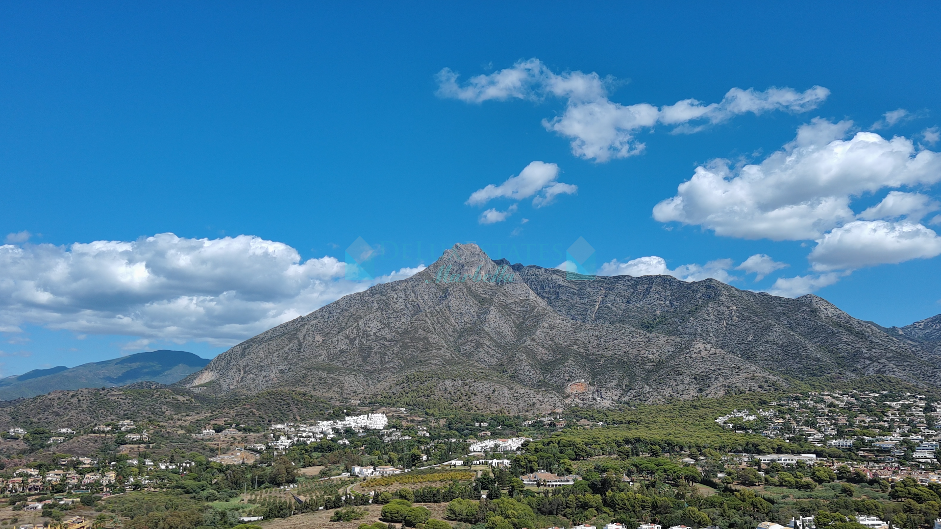 Duplex Penthouse for sale in Señorio de Marbella, Marbella Golden Mile