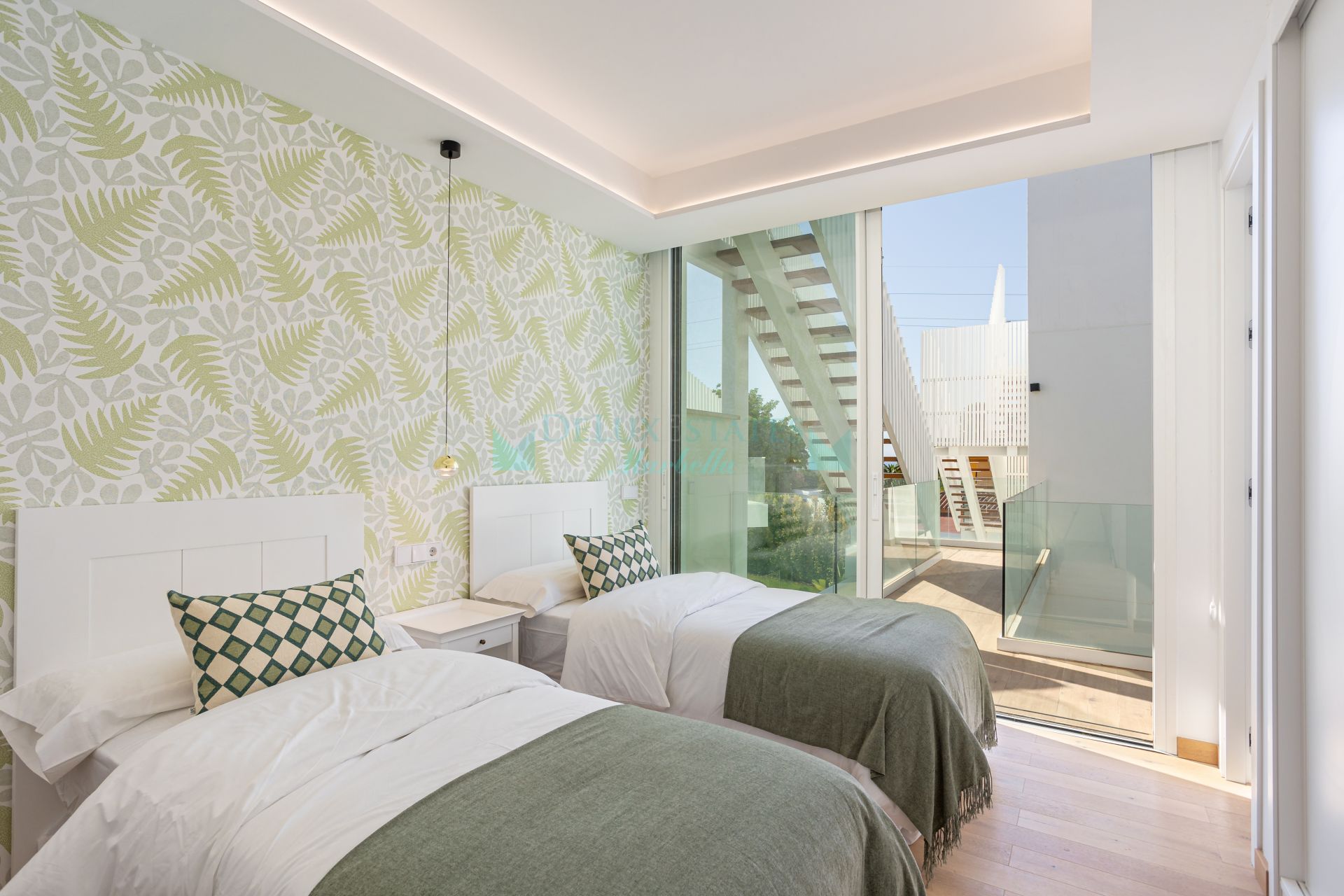 Villa for sale in Valdeolletas, Marbella