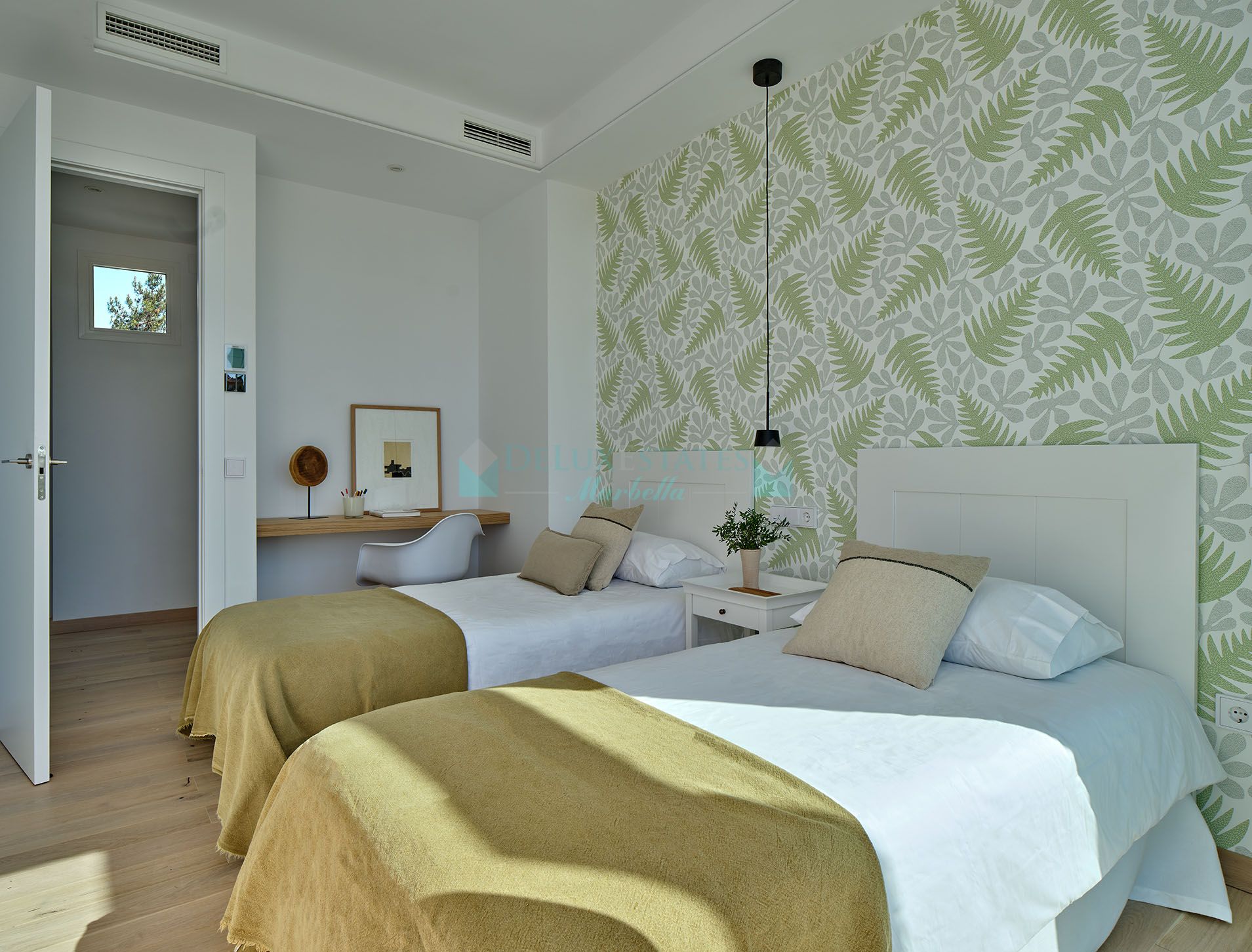 Villa for sale in Valdeolletas, Marbella