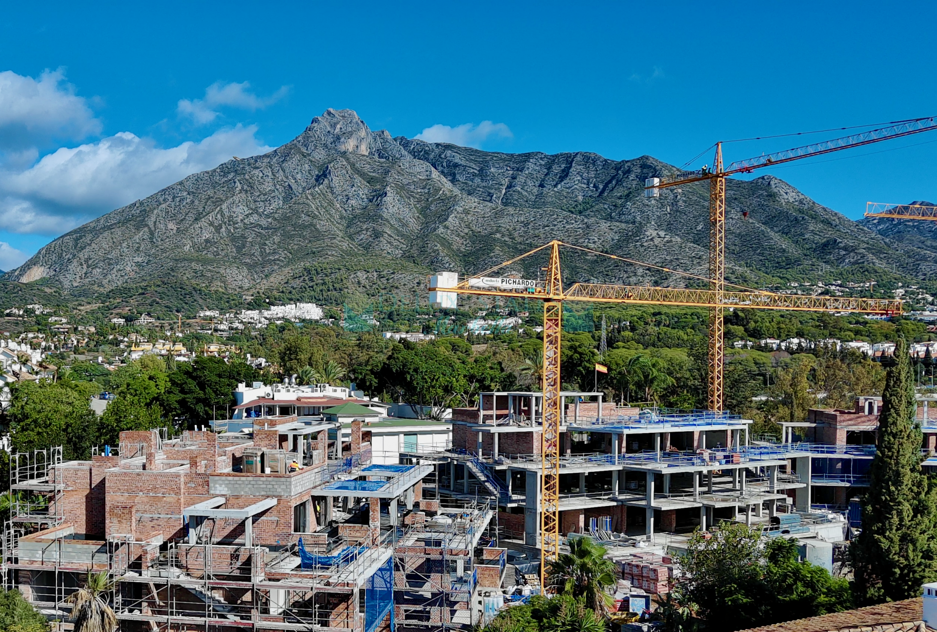 Property development EARTH, Marbella Golden Mile