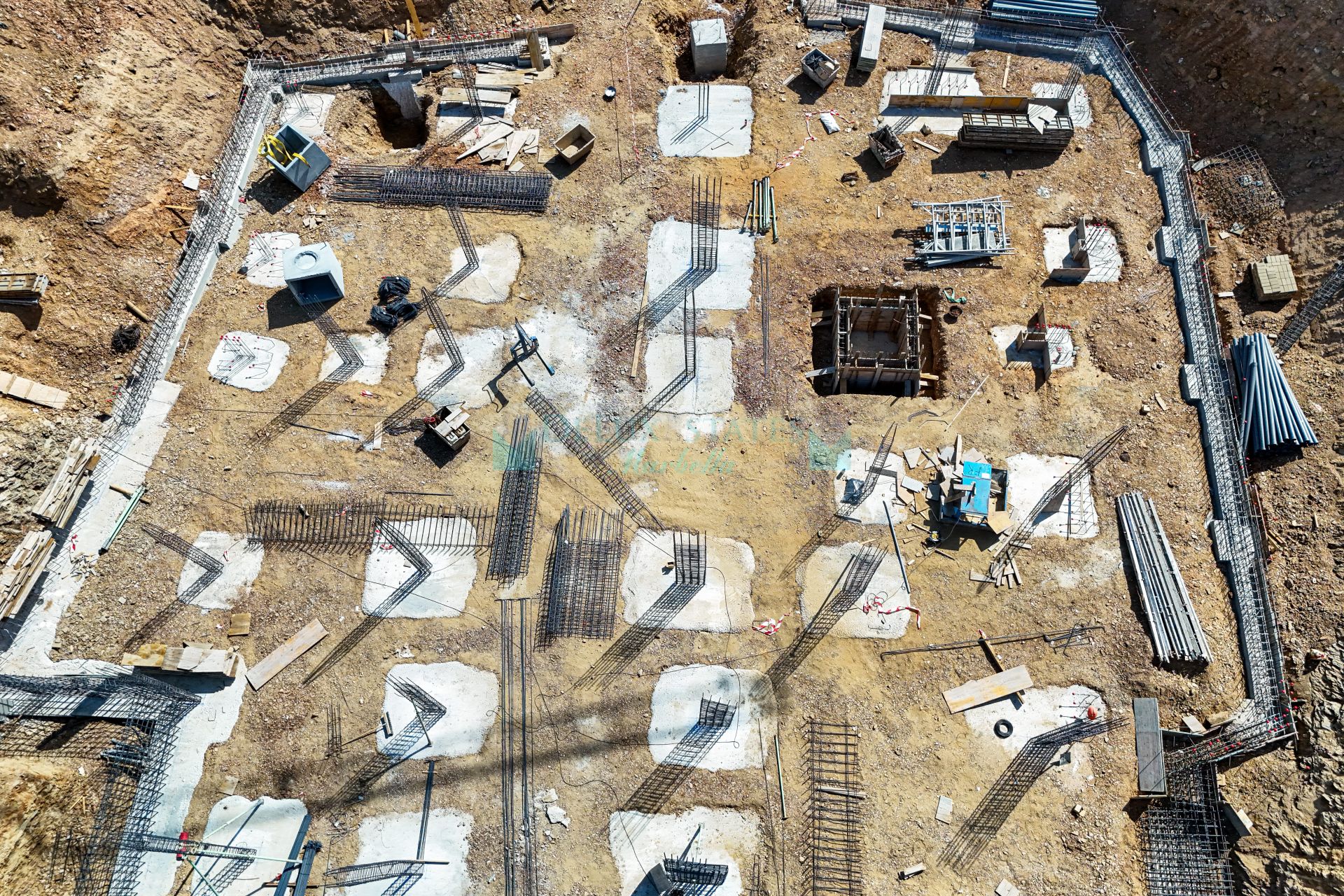 Property development ARUNA, Marbella East