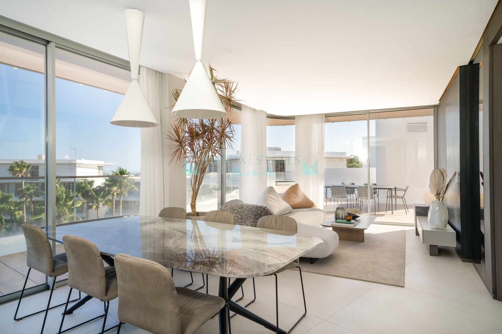 Penthouse for sale in Estepona Playa, Estepona