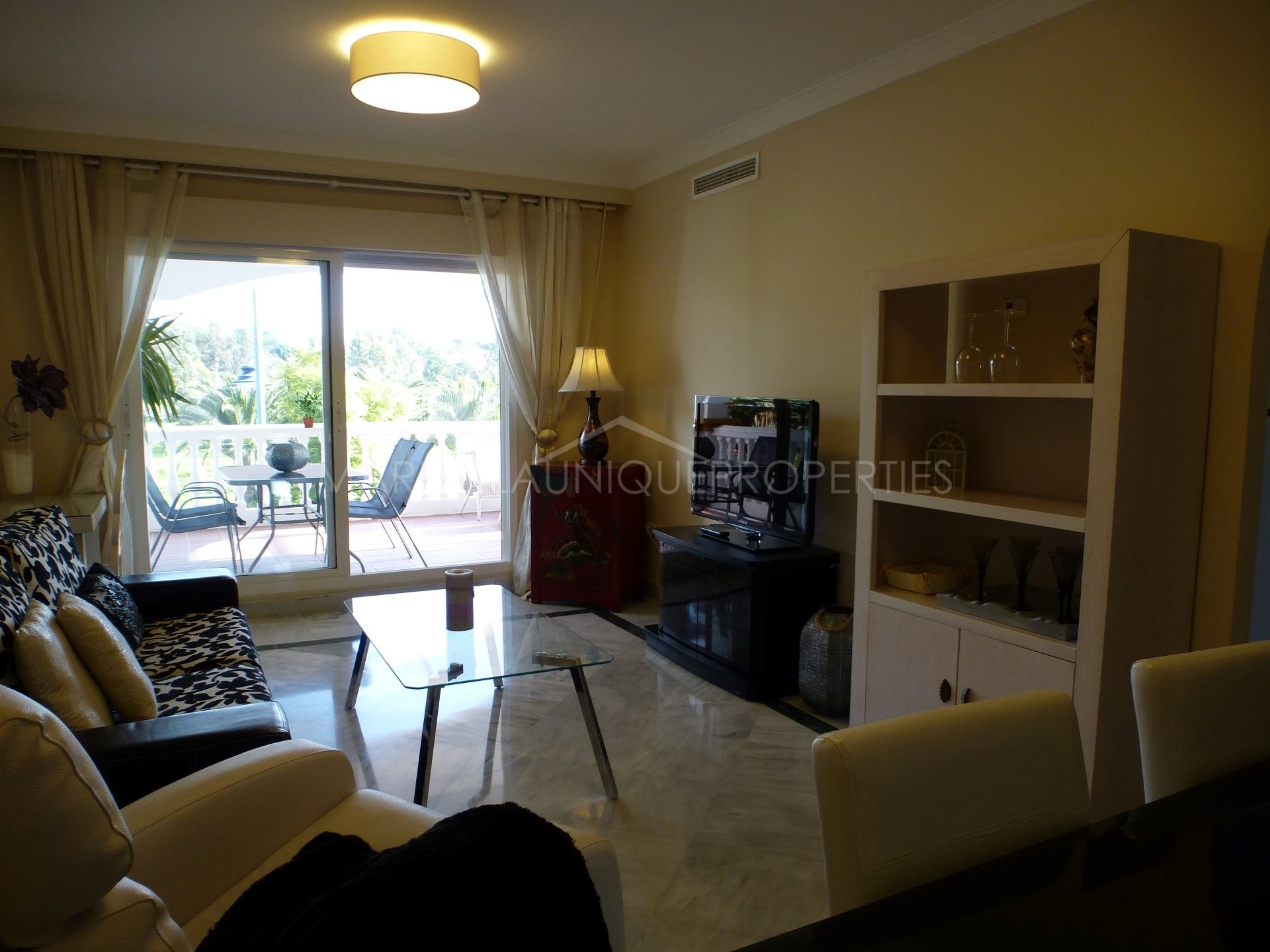 Fantastic West Facing Apartment With Golf Views In La Dama De Noche