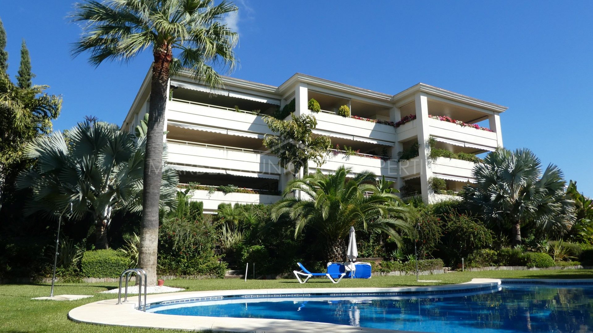 Un precioso y amplio apartamento con 3 dormitorios en Marbella centro