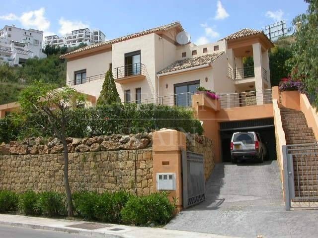 Villa in Los Arqueros, Benahavis