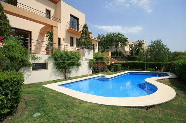 Villa in Los Arqueros, Benahavis