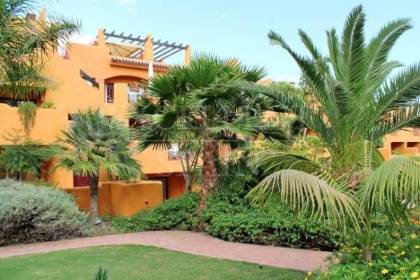 Penthouse in New Golden Mile, Estepona