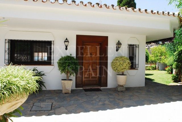 Villa en El Paraiso, Estepona