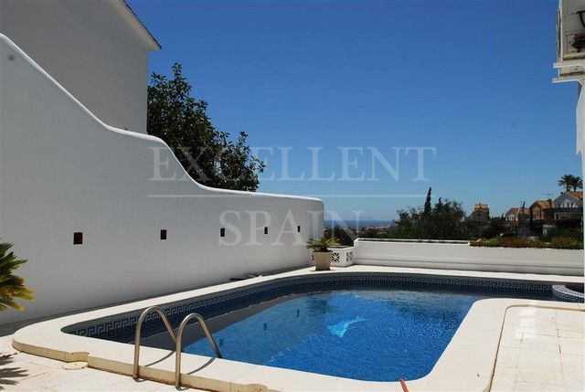 Villa in El Paraiso, Estepona