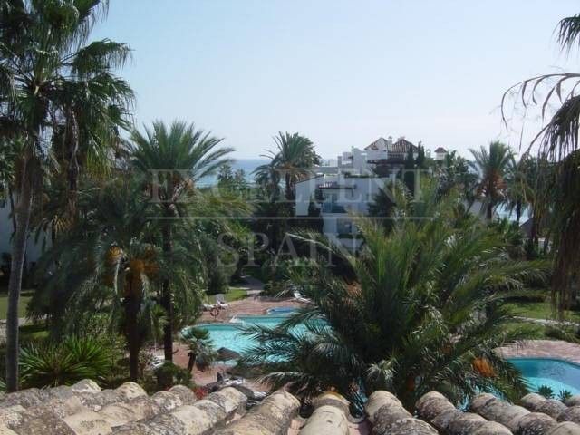 Ático en Alcazaba Beach, Estepona