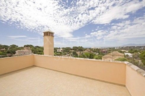 Villa in El Rosario, Marbella East